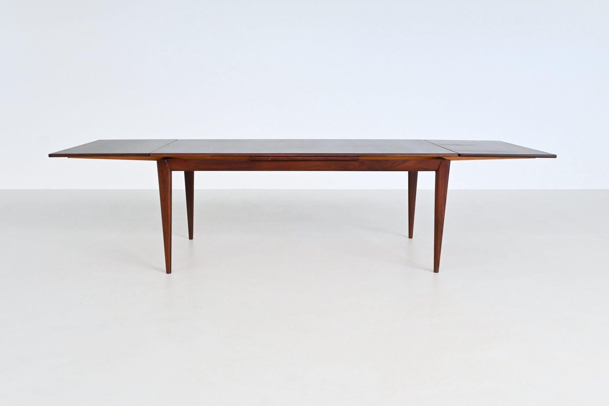 Scandinavian Modern Niels Moller model 254 extendable dining table in rosewood Denmark 1960