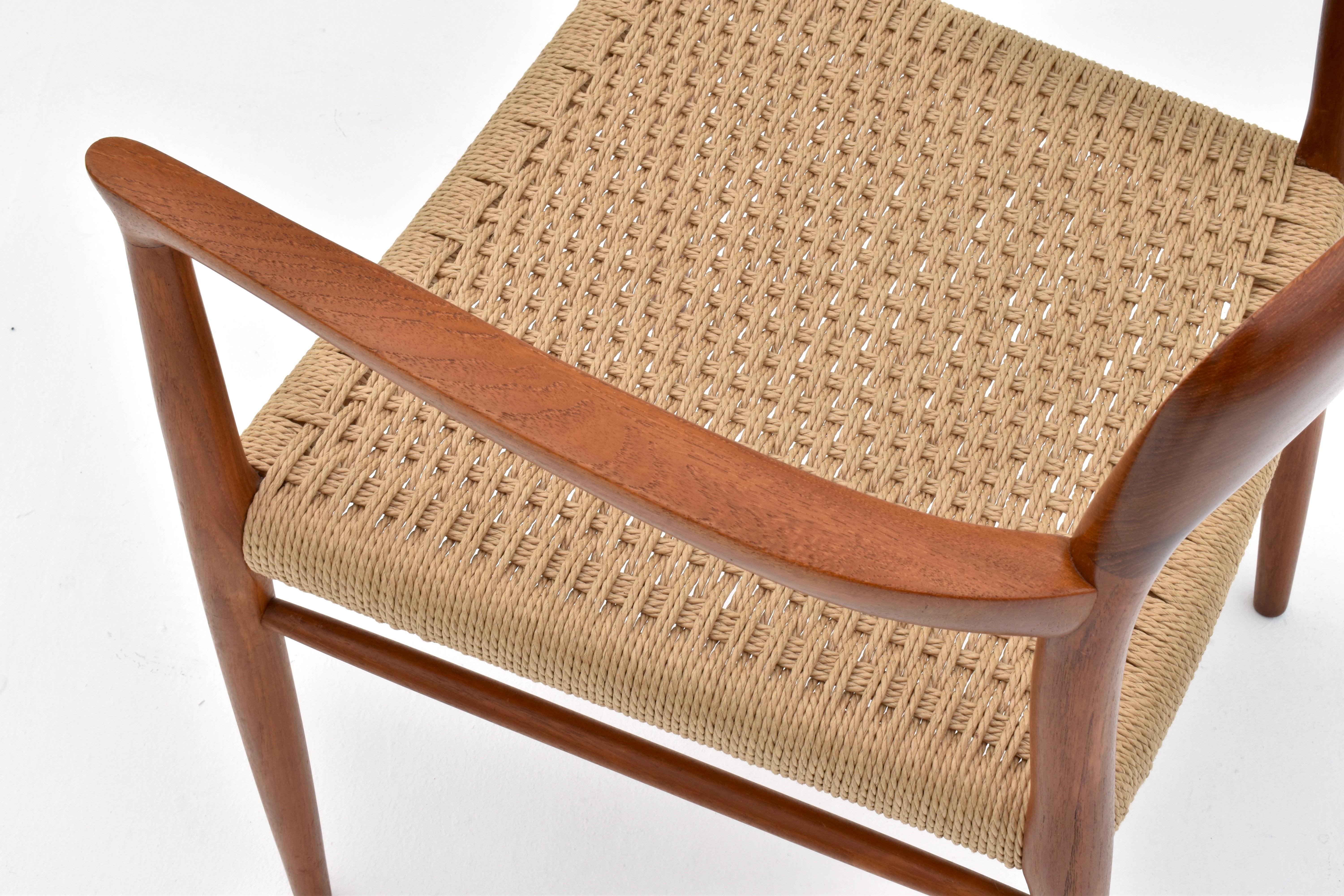 Poltrona in teak e papercord Niels Moller Model 56 per J.L Mollers Mobelfabrik in vendita 3