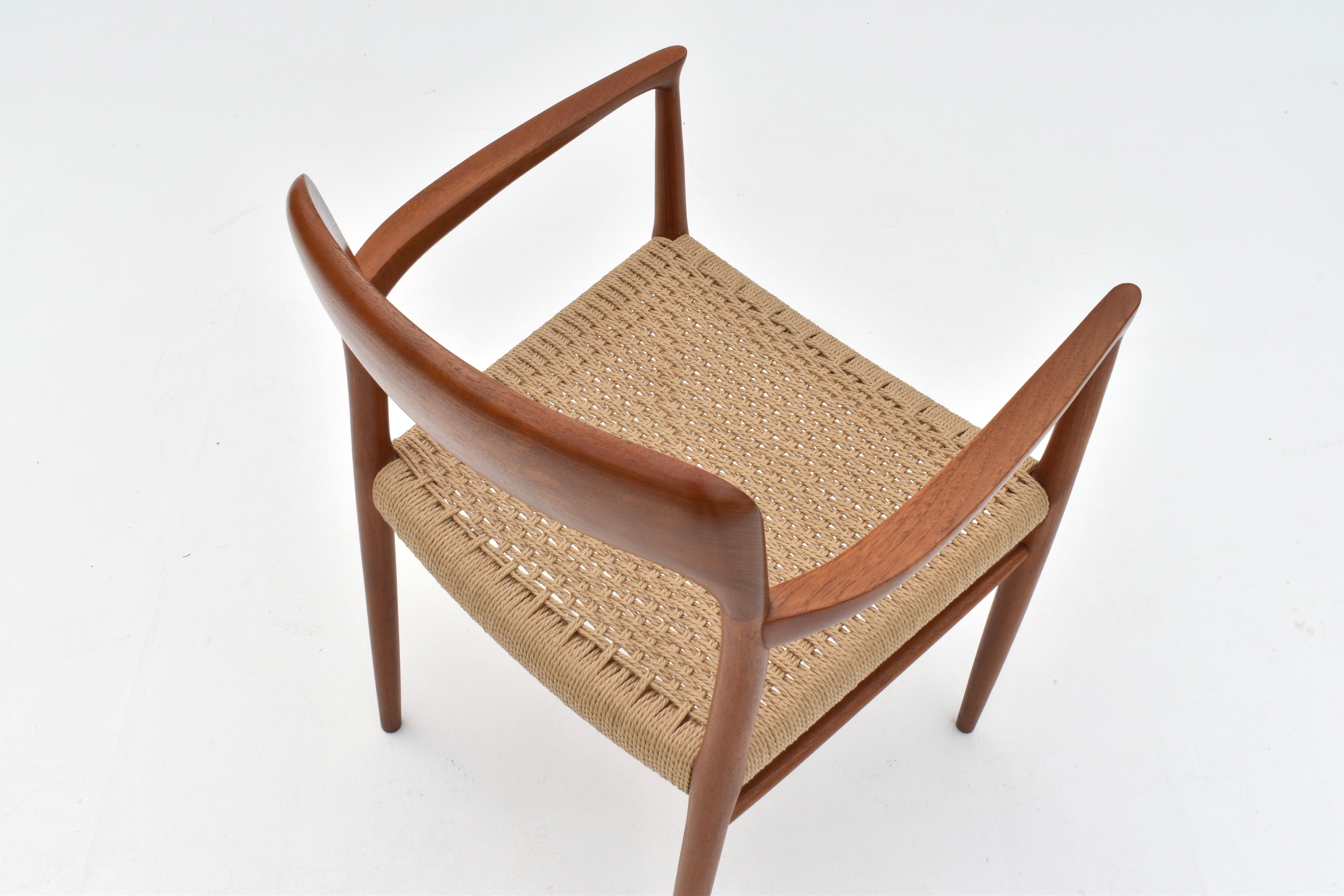Poltrona in teak e papercord Niels Moller Model 56 per J.L Mollers Mobelfabrik In condizioni buone in vendita a Shepperton, Surrey