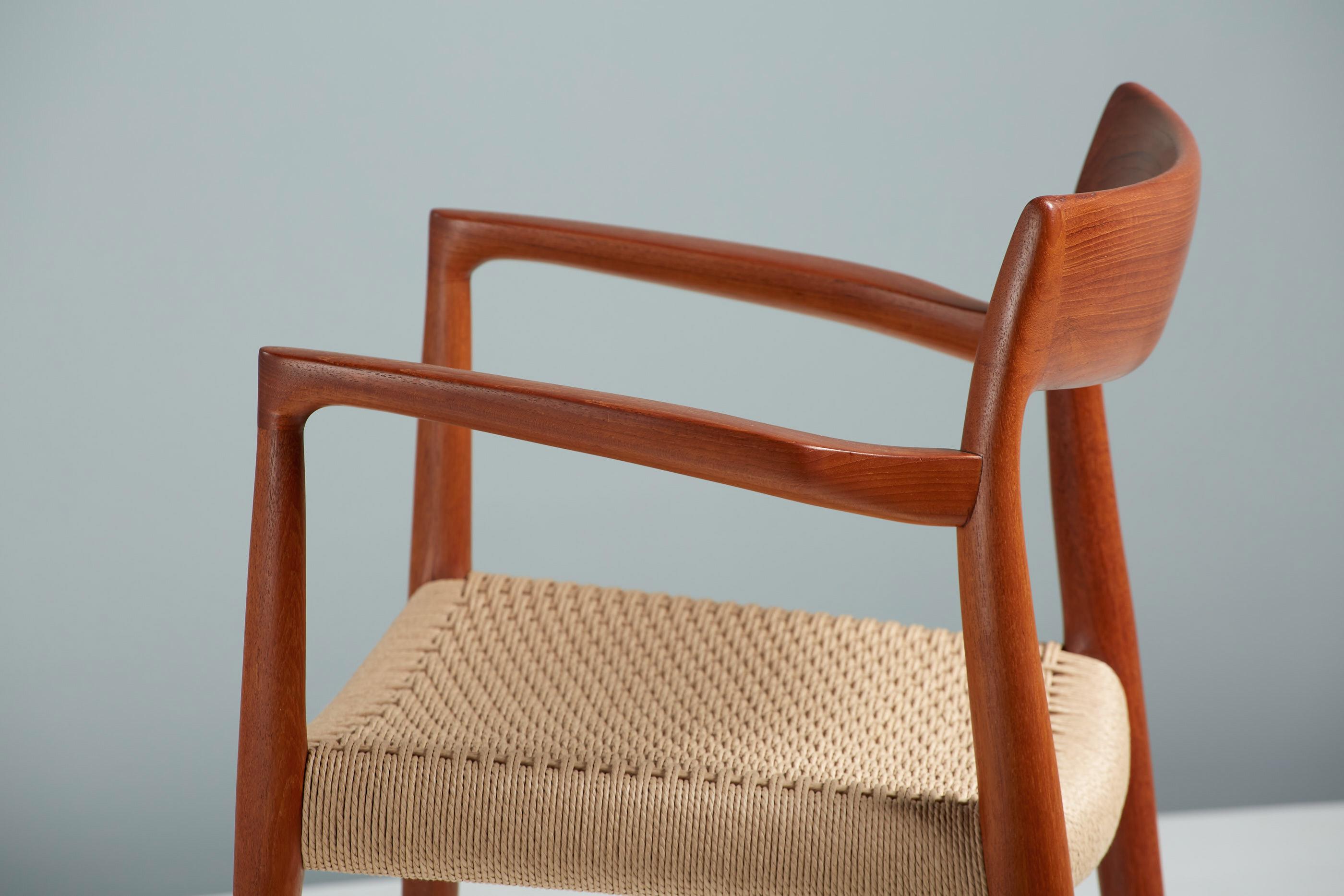 Niels Moller Model 57 Armchair in Teak & Papercord In Excellent Condition For Sale In London, GB