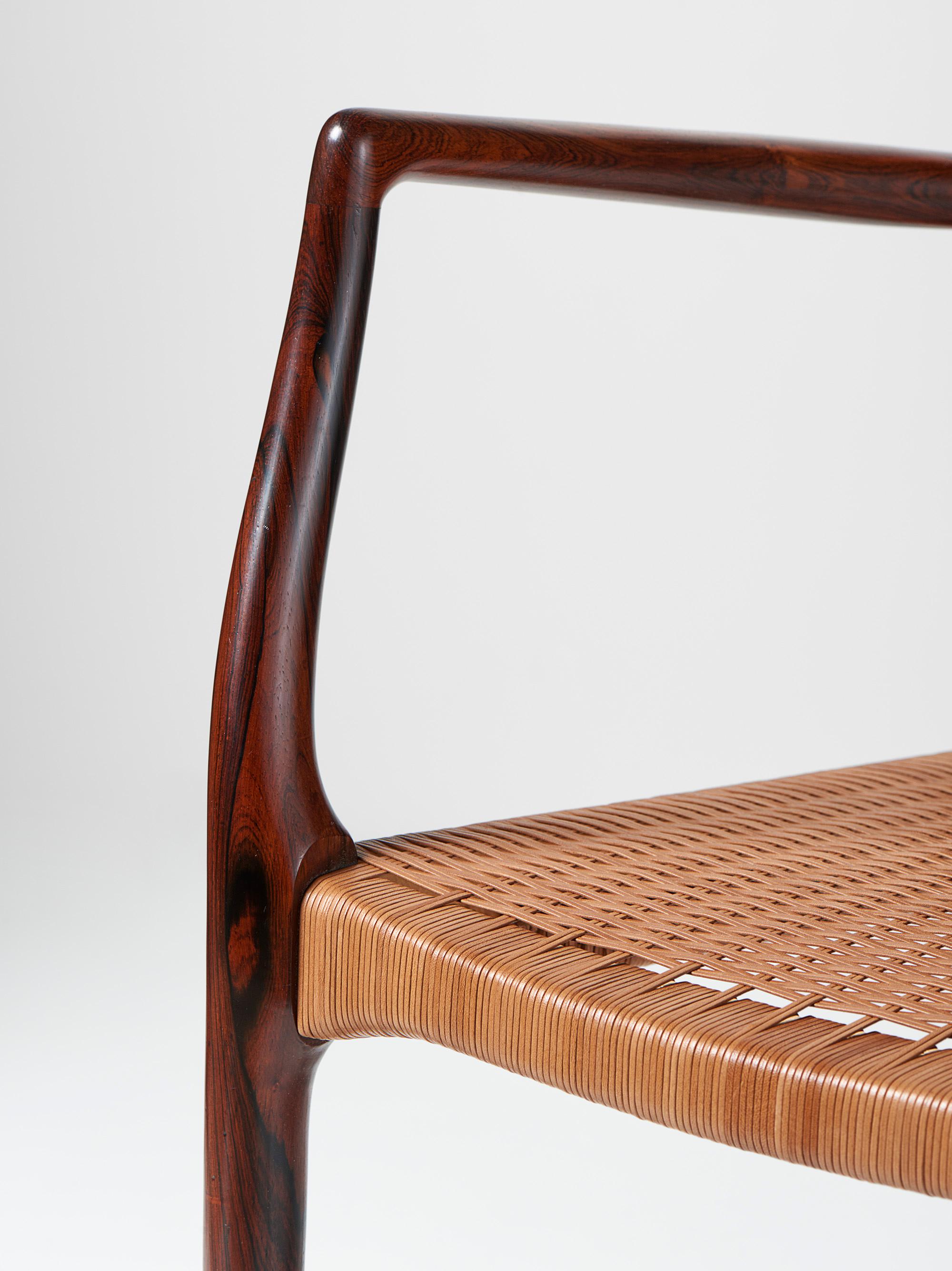 Niels Moller Model 62 Armchair, Rosewood & Leather Cord, 1960s In Excellent Condition For Sale In London, England