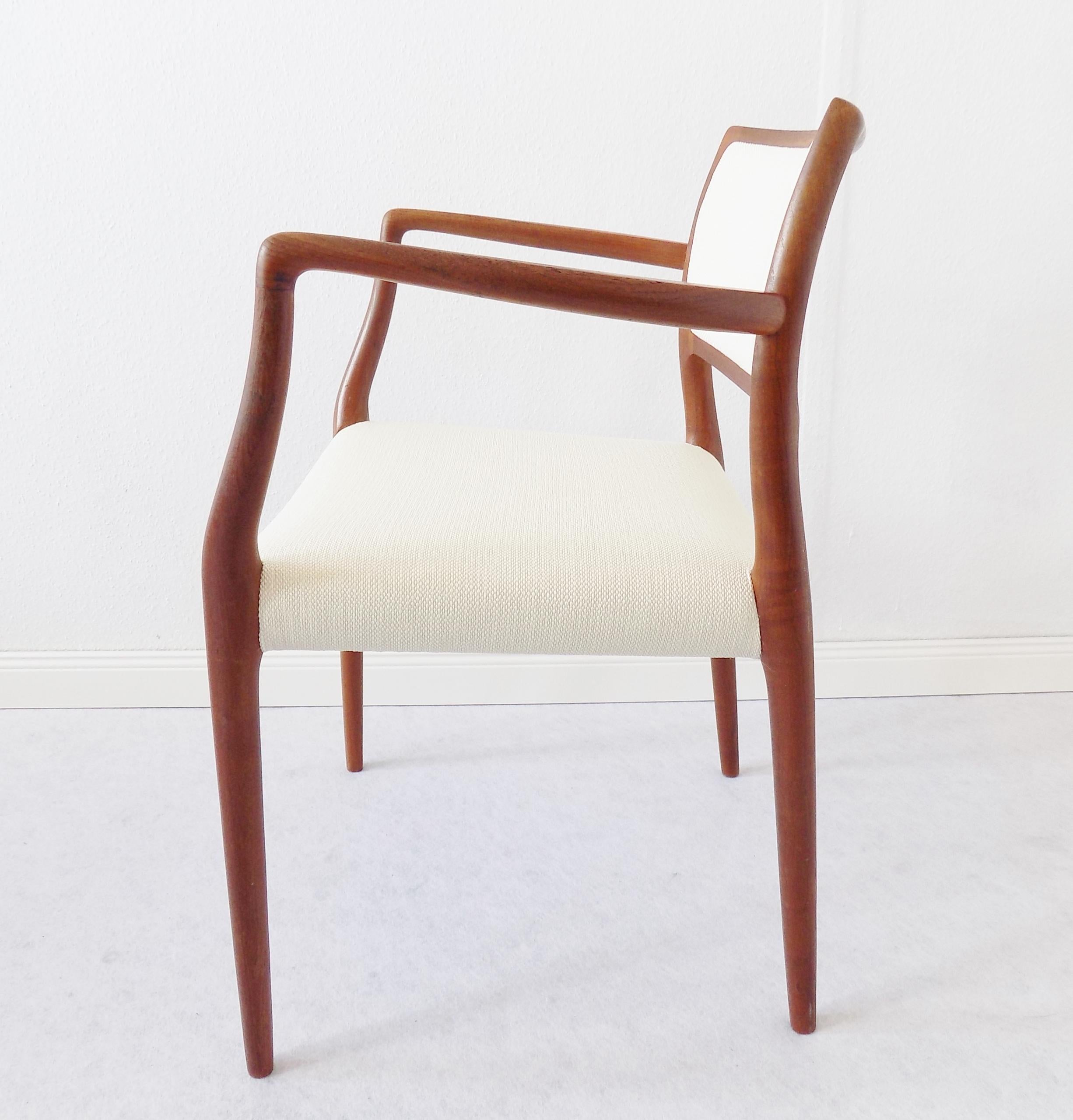 Niels Möller Model 65 Lounge Chair, Danish Teak Scandinavian modern, upholstered For Sale 3