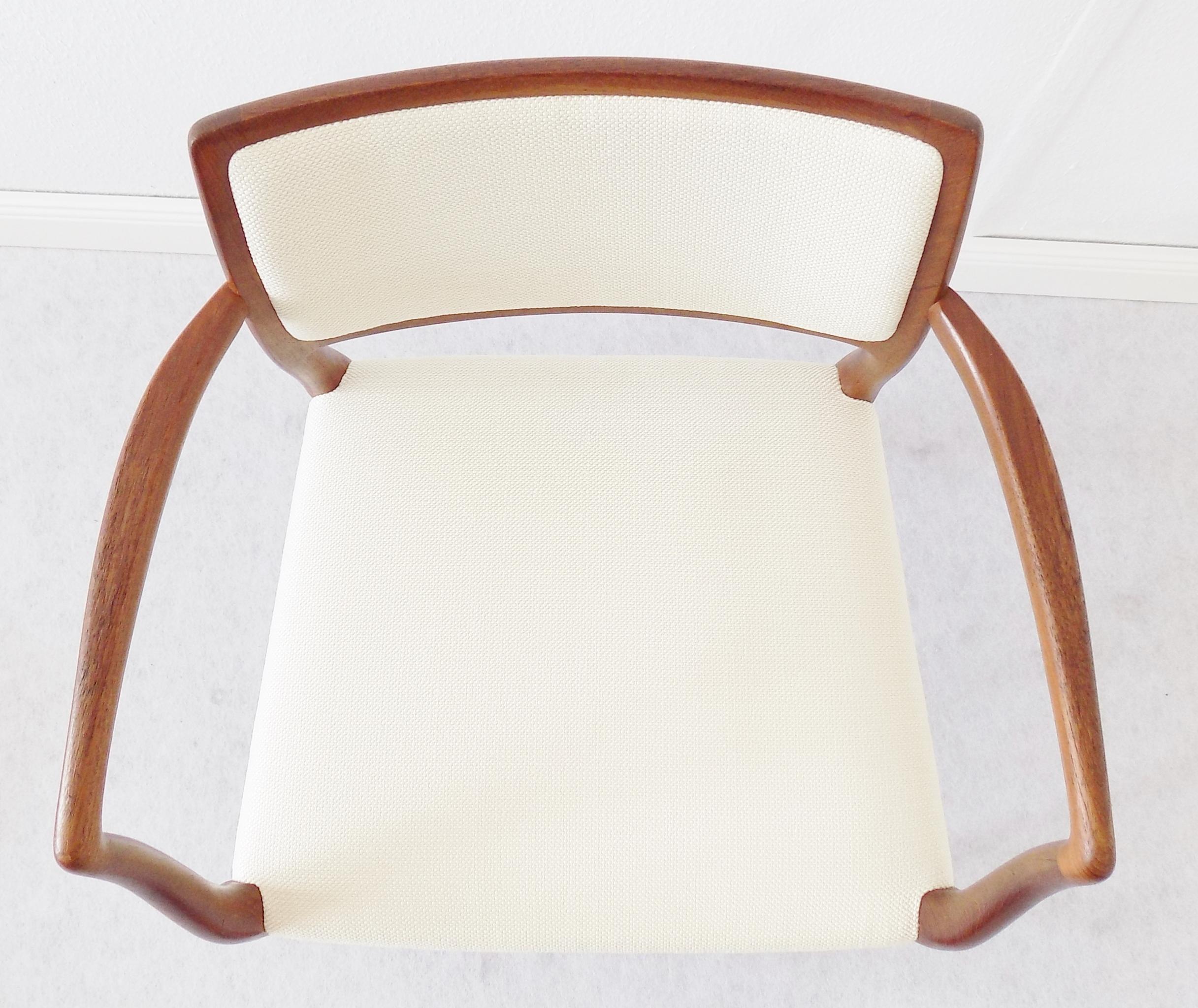 Niels Möller Model 65 Lounge Chair, Danish Teak Scandinavian modern, upholstered For Sale 4