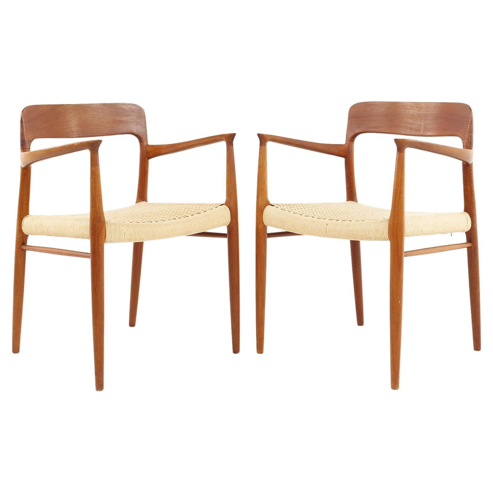 Niels Moller Model 77 Mid Century Teak Dining Armchairs, a Pair For Sale