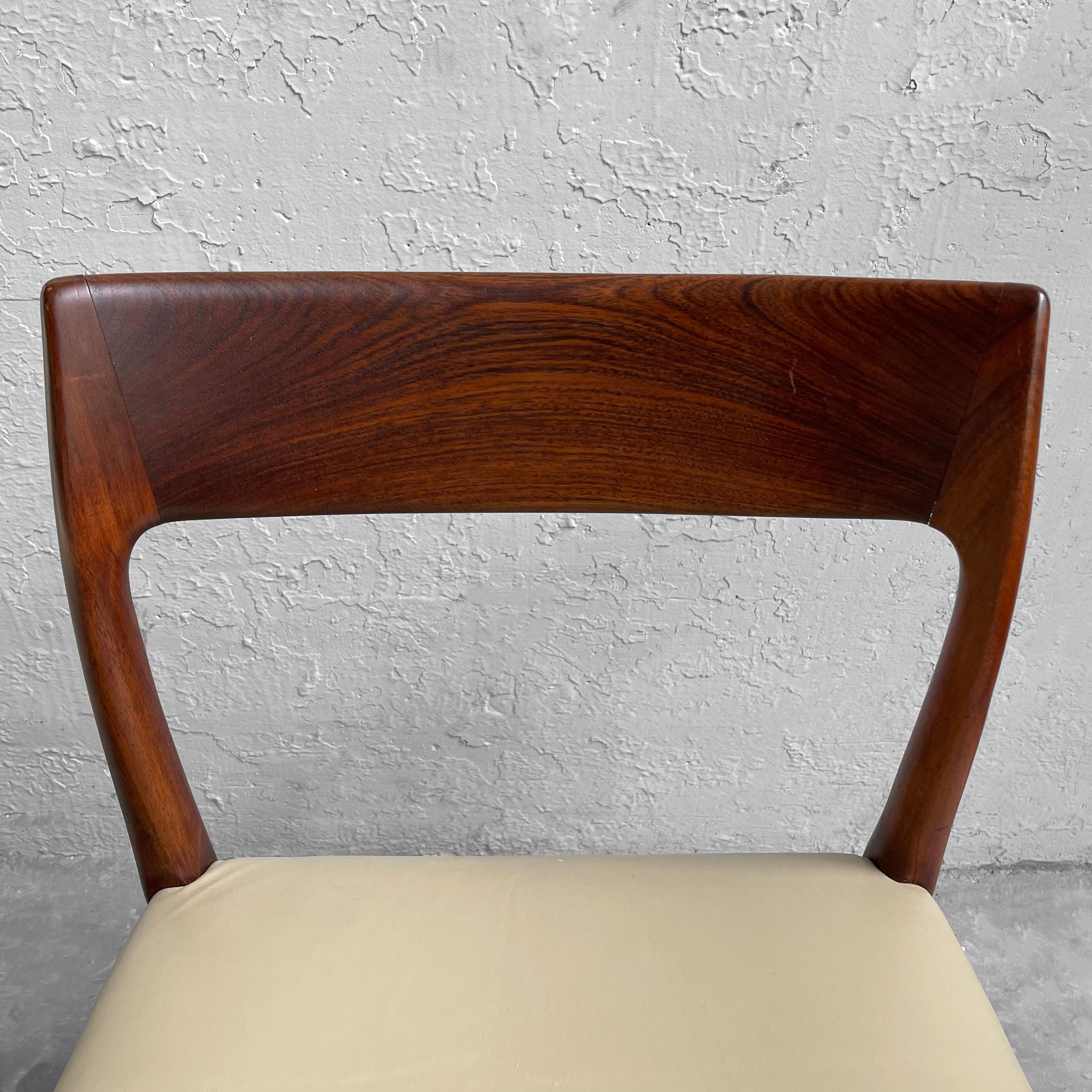 Niels Moller Model 77 Rosewood Leather Dining Side Chair In Good Condition In Brooklyn, NY