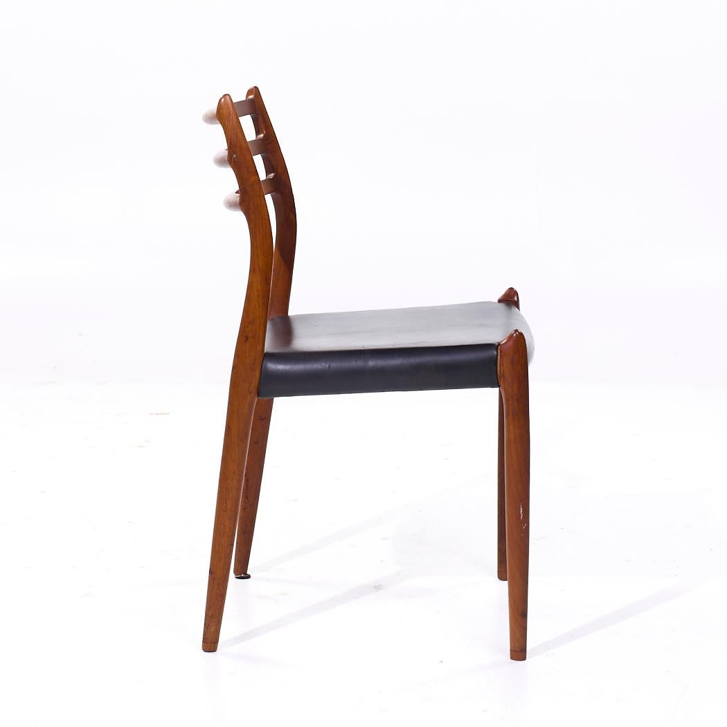 Chaises de salle à manger danoises du milieu du siècle dernier en teck Niels Moller modèle 78, lot de 4 en vente 2
