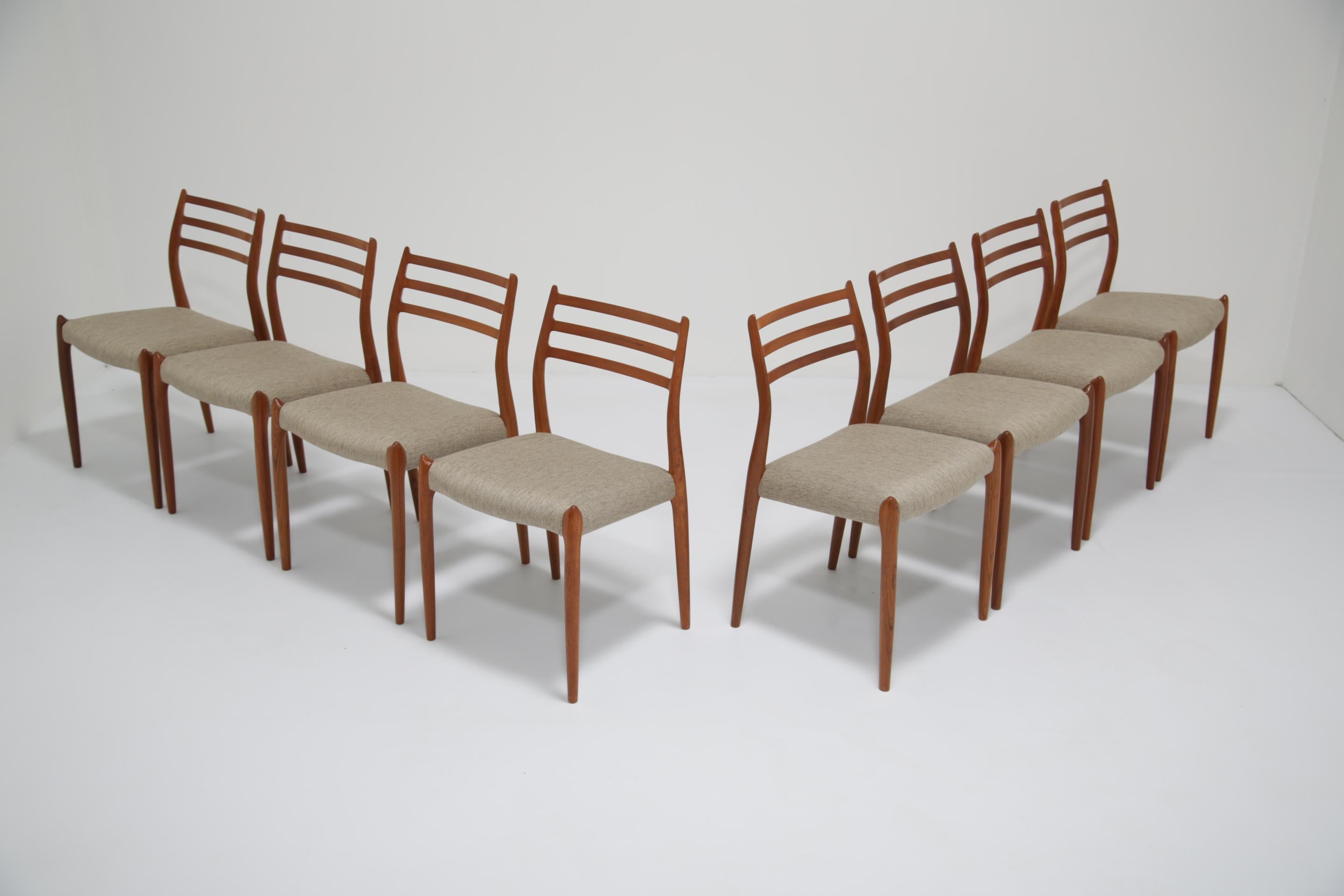 Ein Satz von 8 Niels Moller Esszimmerstühlen aus Teakholz Modell 78, entworfen 1962 und hergestellt in Dänemark. Warum unsere Stühle im Vergleich zu allen anderen, die online erhältlich sind? Unsere Stühle wurden fachmännisch restauriert, mit der