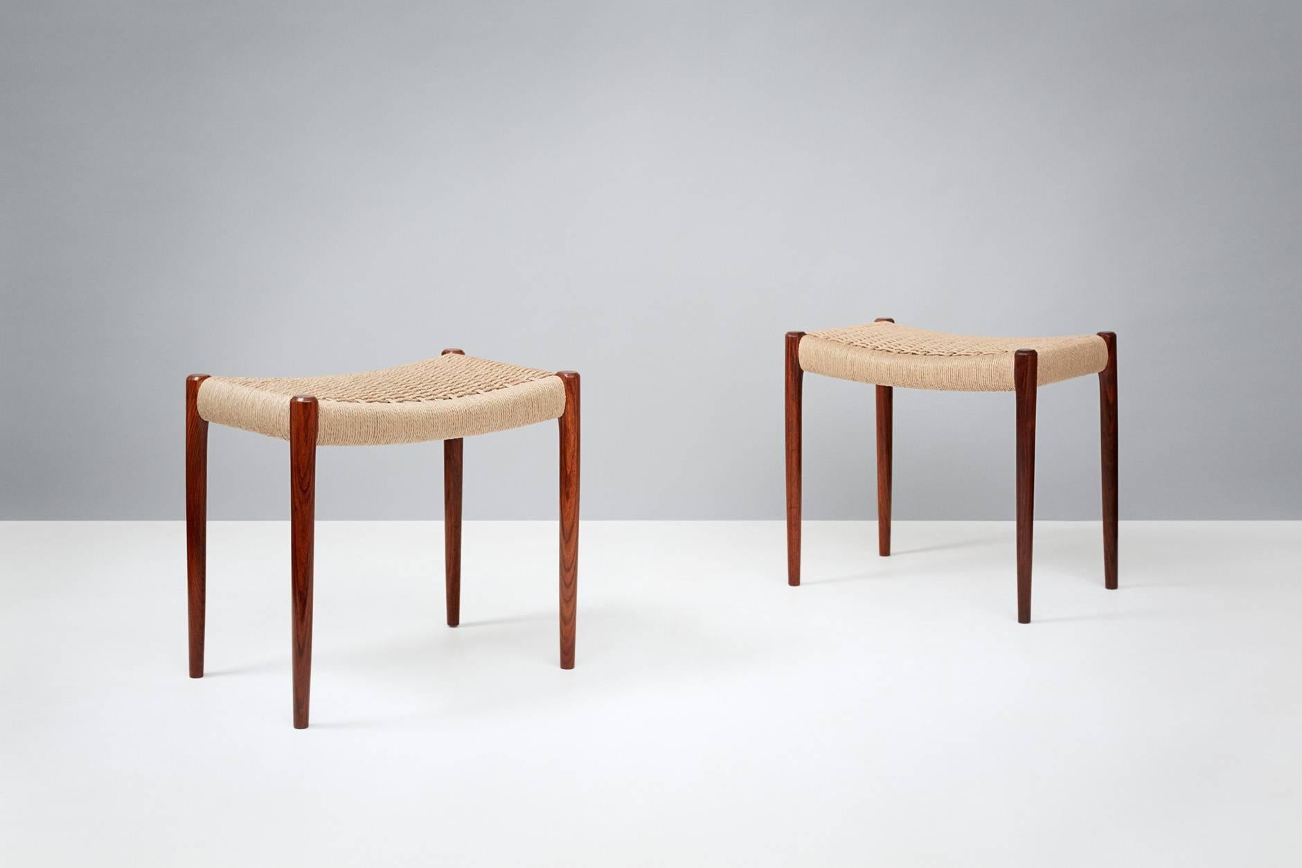 Niels O. Moller

Model 80a stools, 1959 produced by J.L Moller Mobelfabrik. Woven papercord seats.



 