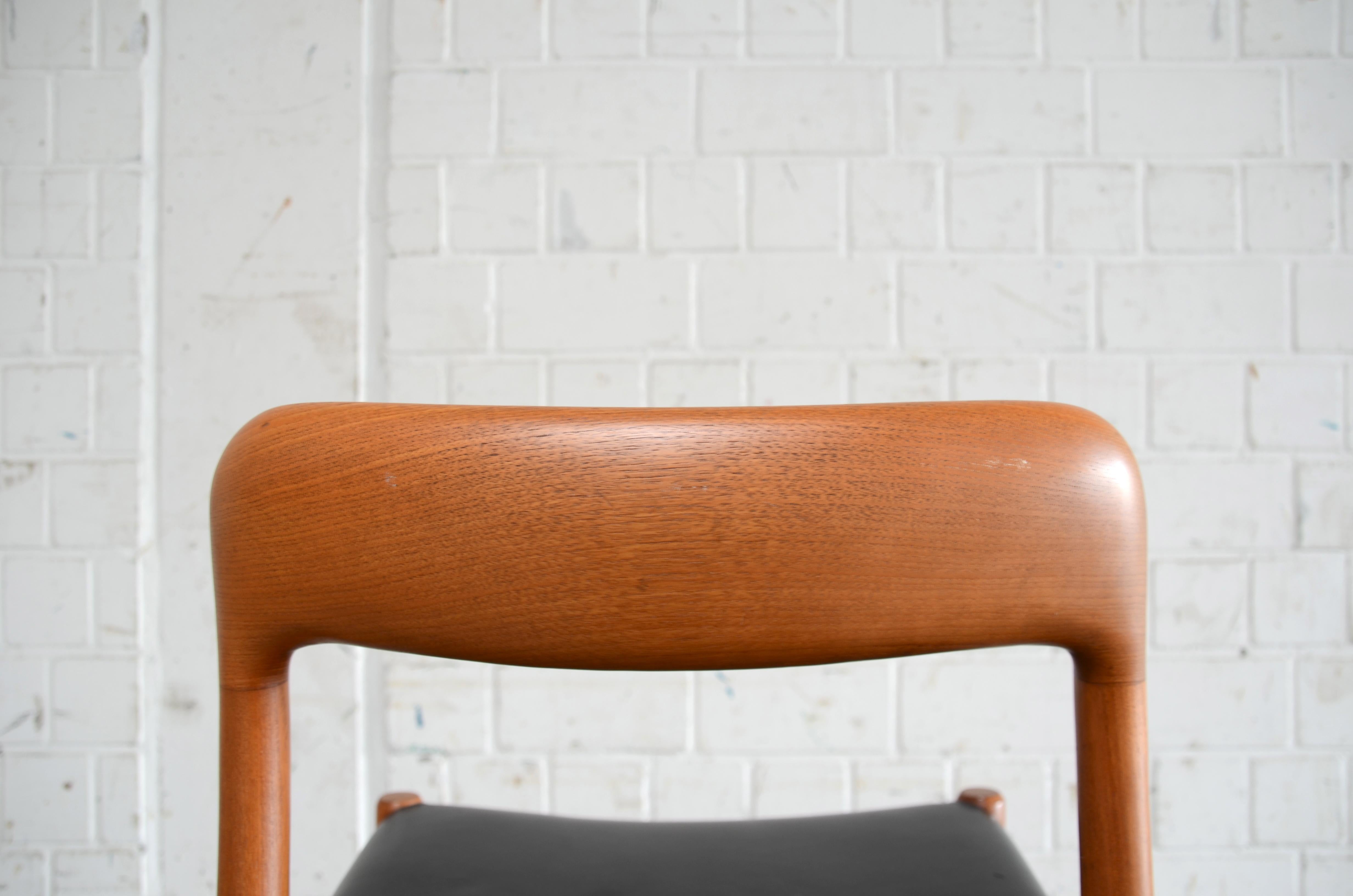 Late 20th Century Niels Möller Modell 75 Danish Teak Dining Leather Chair for J.L. Möllers