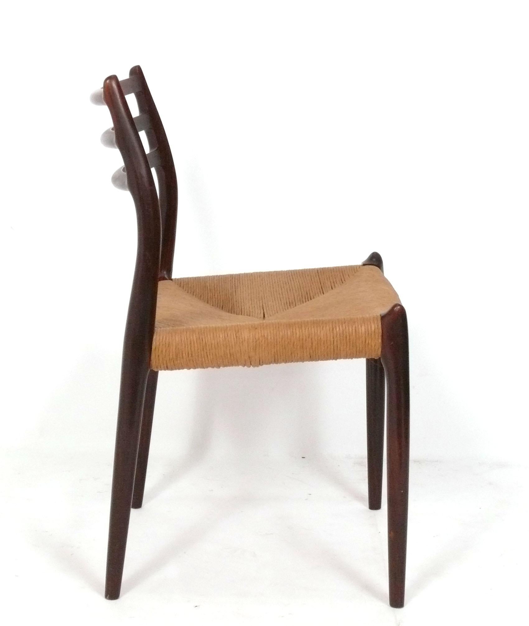 Niels Moller Palisander Esszimmer- oder Schreibtischstuhl Model No. 78 Sitz aus gewebtem Papierkordelstoff (Moderne der Mitte des Jahrhunderts) im Angebot