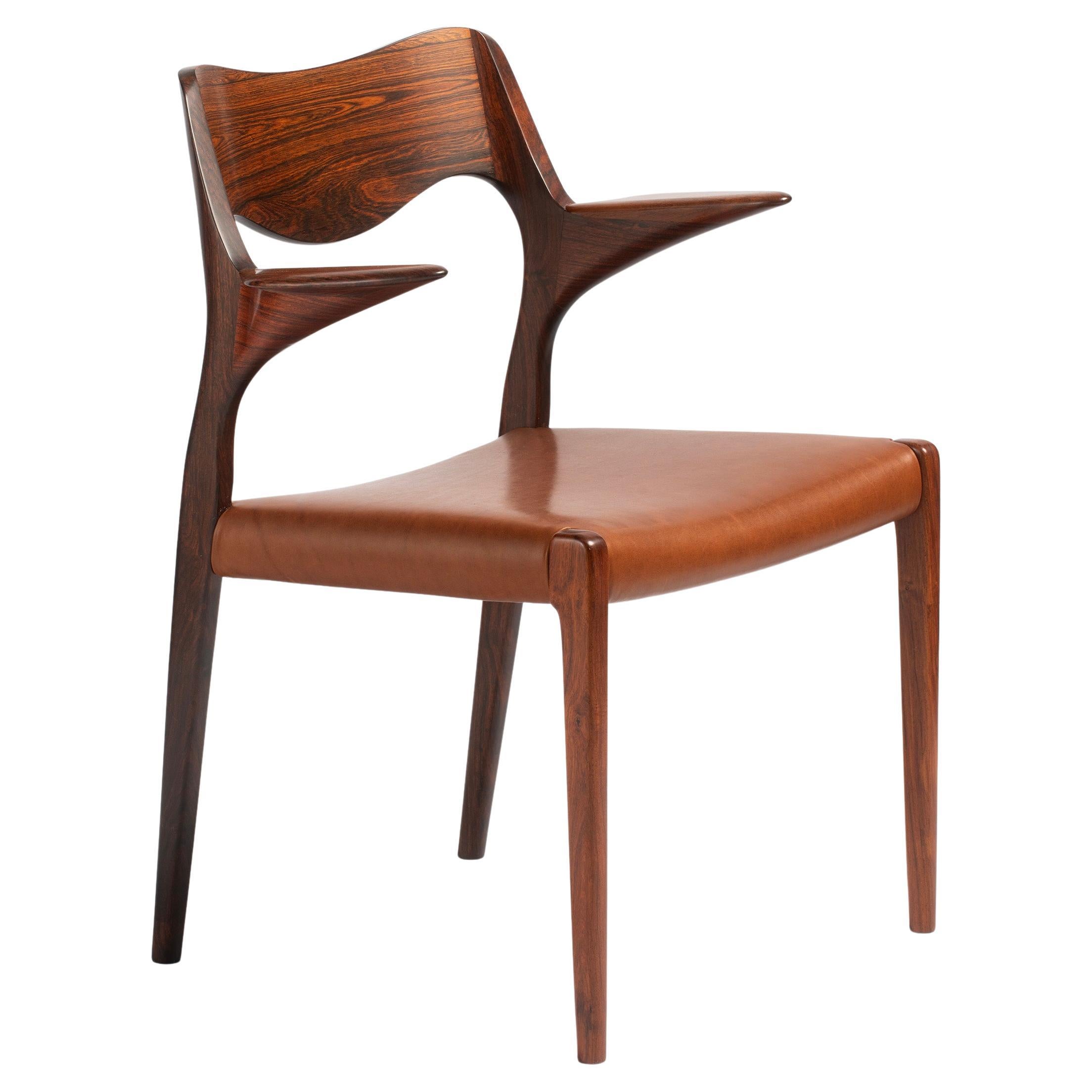 Chaise Model No No 55 en bois de rose avec assise en cuir, 1951