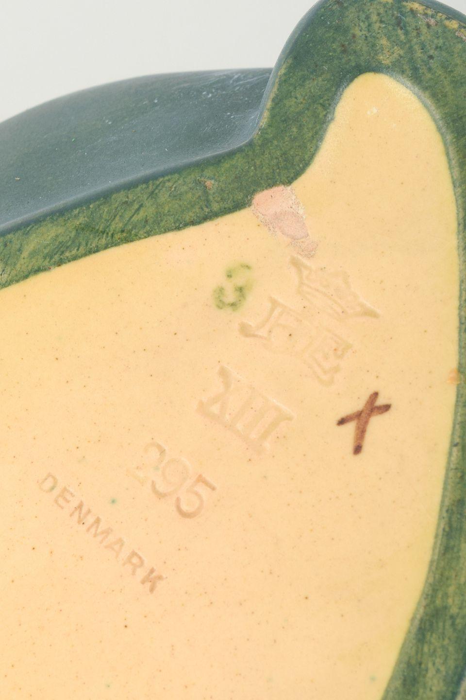 Glazed Niels Norvil for Ipsens Enke. Ceramic bowl with frog. Early 20th C. For Sale