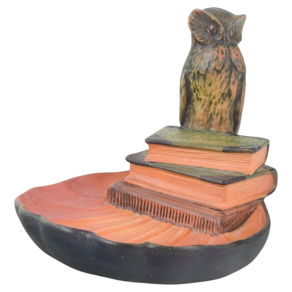 Niels Norvil for Ipsens Enke. Ceramic dish with owl.