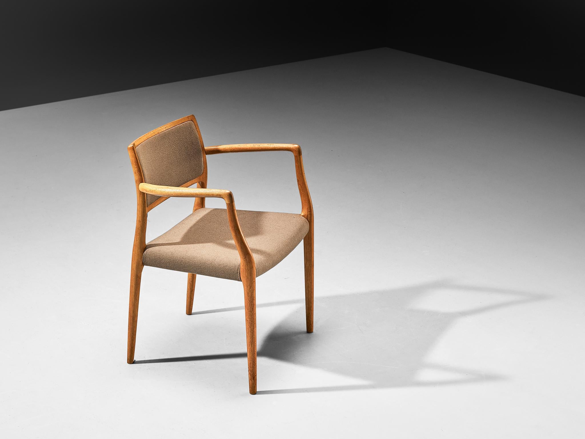 Sillón Niels O. Møller de teca y lana marrón verdosa en Bueno estado para la venta en Waalwijk, NL