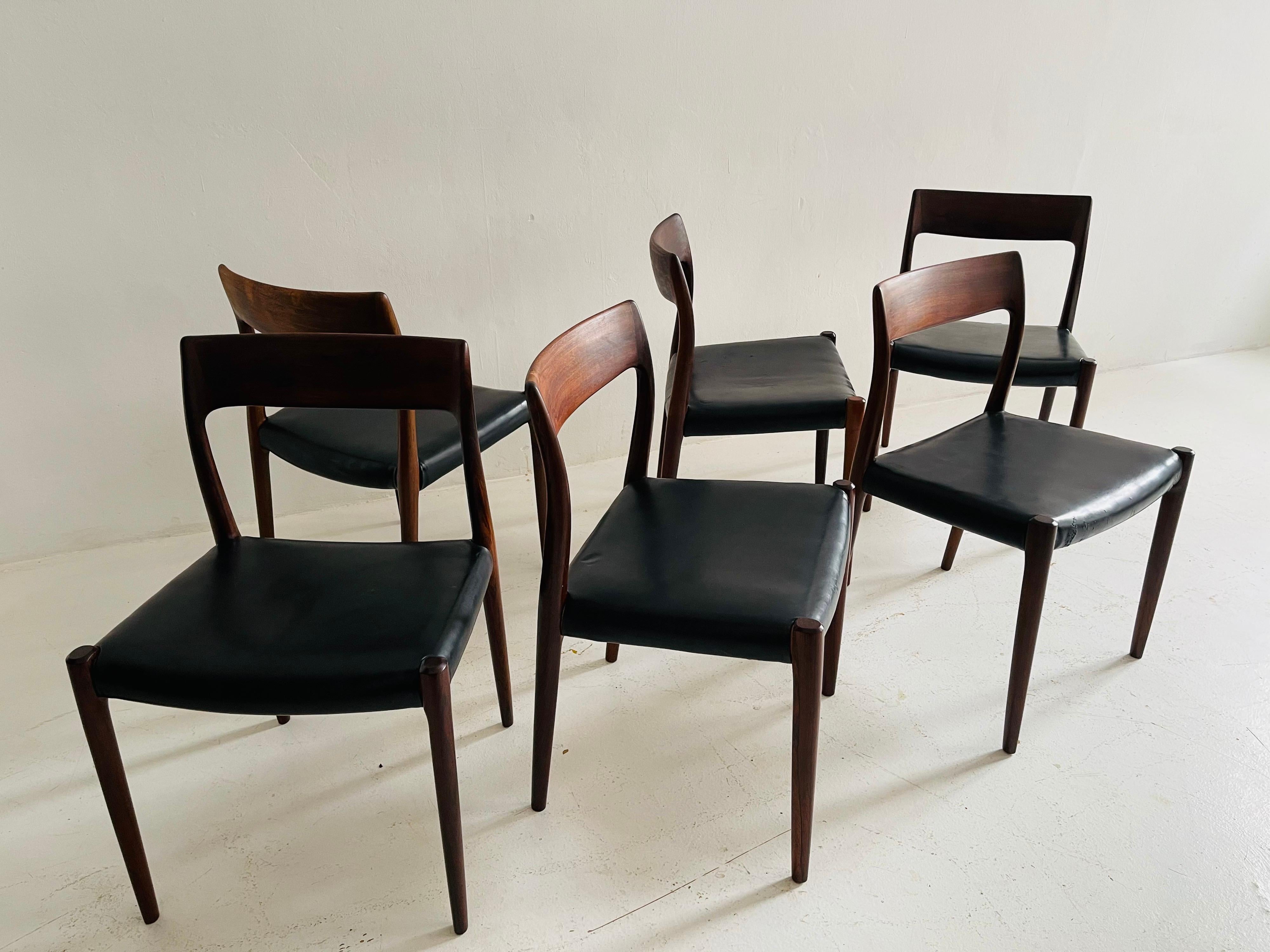Niels O. Møller Dining Chairs No 77 Set of Six by Møllers Møbelfabrik in Denmark For Sale 3