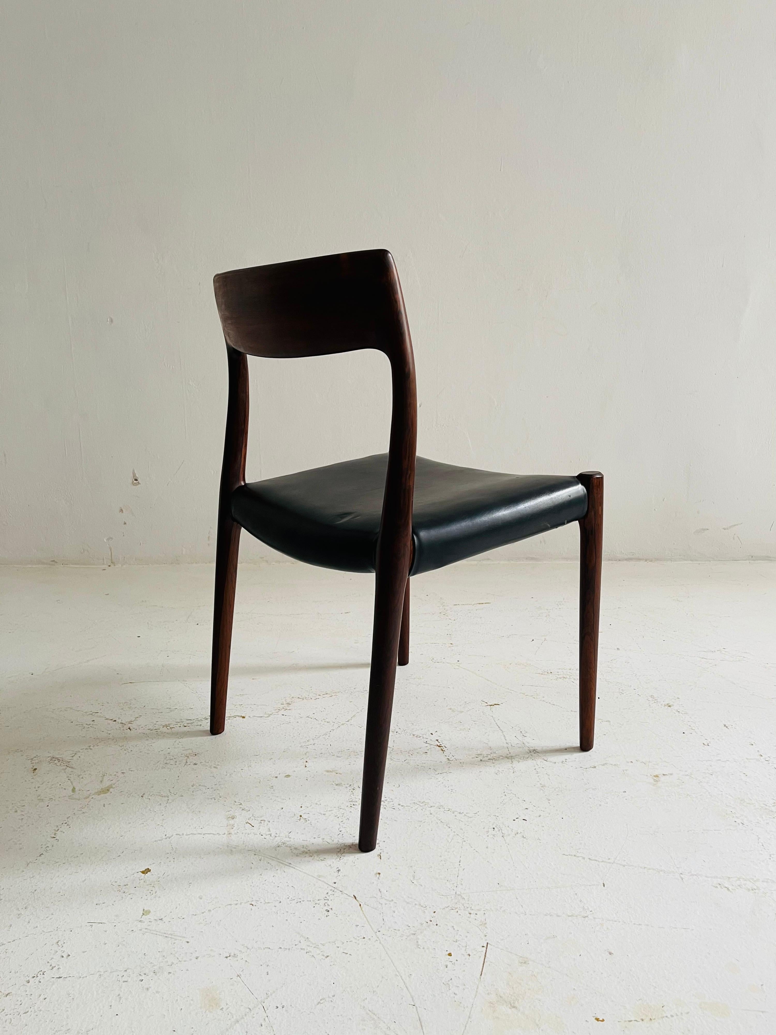 Niels O. Møller Dining Chairs No 77 Set of Six by Møllers Møbelfabrik in Denmark For Sale 5