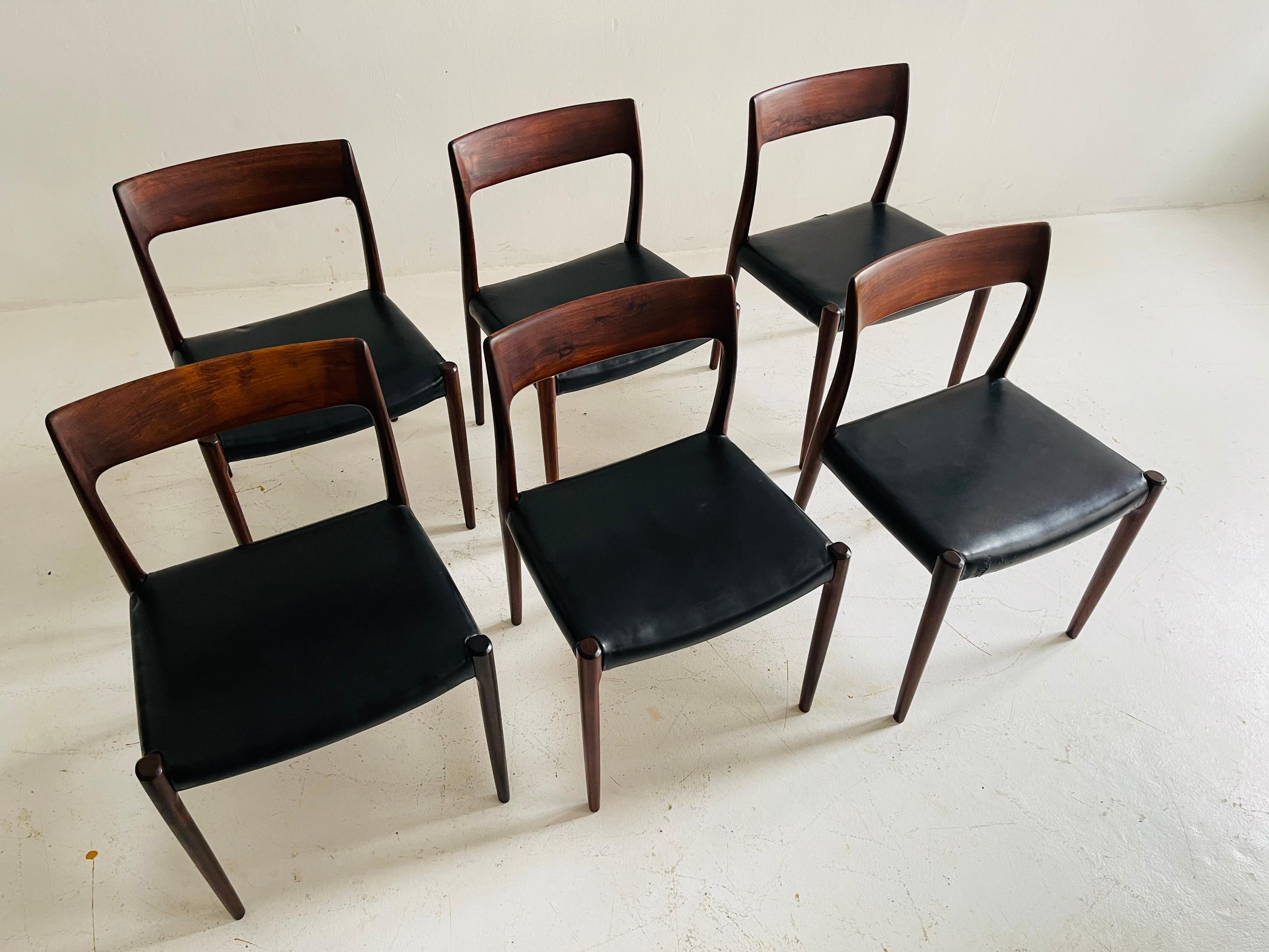 Danish Niels O. Møller Dining Chairs No 77 Set of Six by Møllers Møbelfabrik in Denmark For Sale