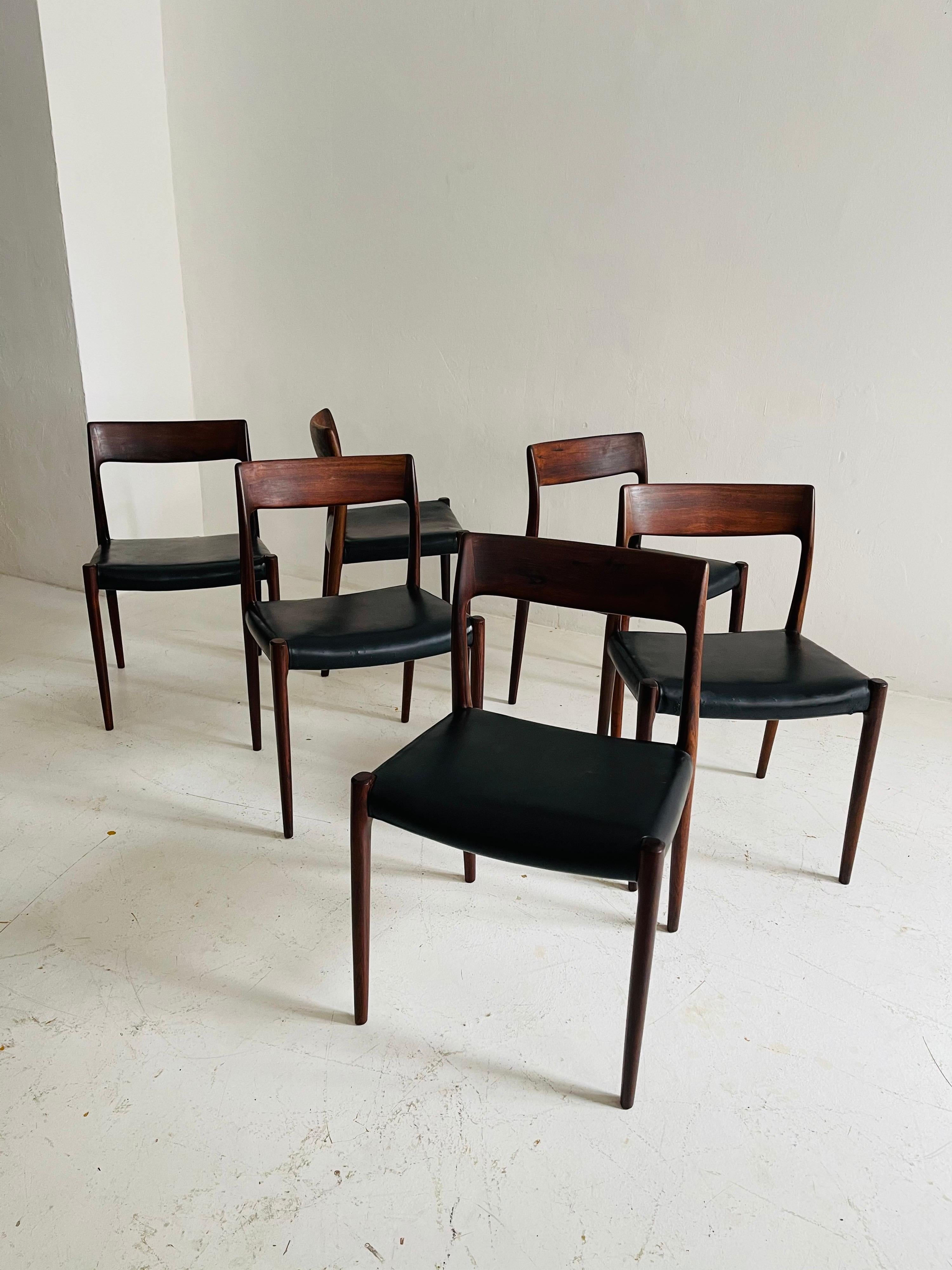 Niels O. Møller Dining Chairs No 77 Set of Six by Møllers Møbelfabrik in Denmark In Good Condition For Sale In Vienna, AT