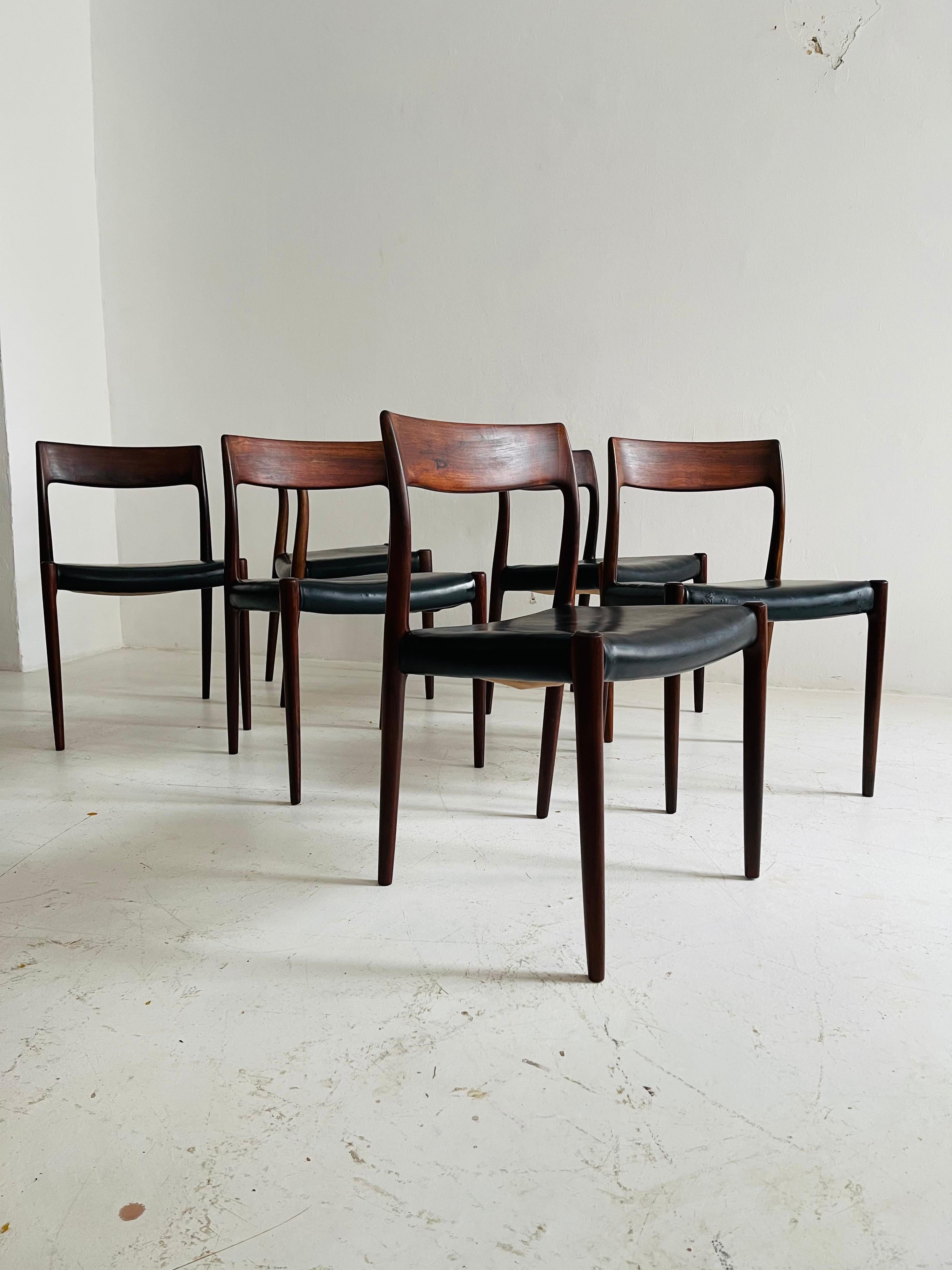 Leather Niels O. Møller Dining Chairs No 77 Set of Six by Møllers Møbelfabrik in Denmark For Sale