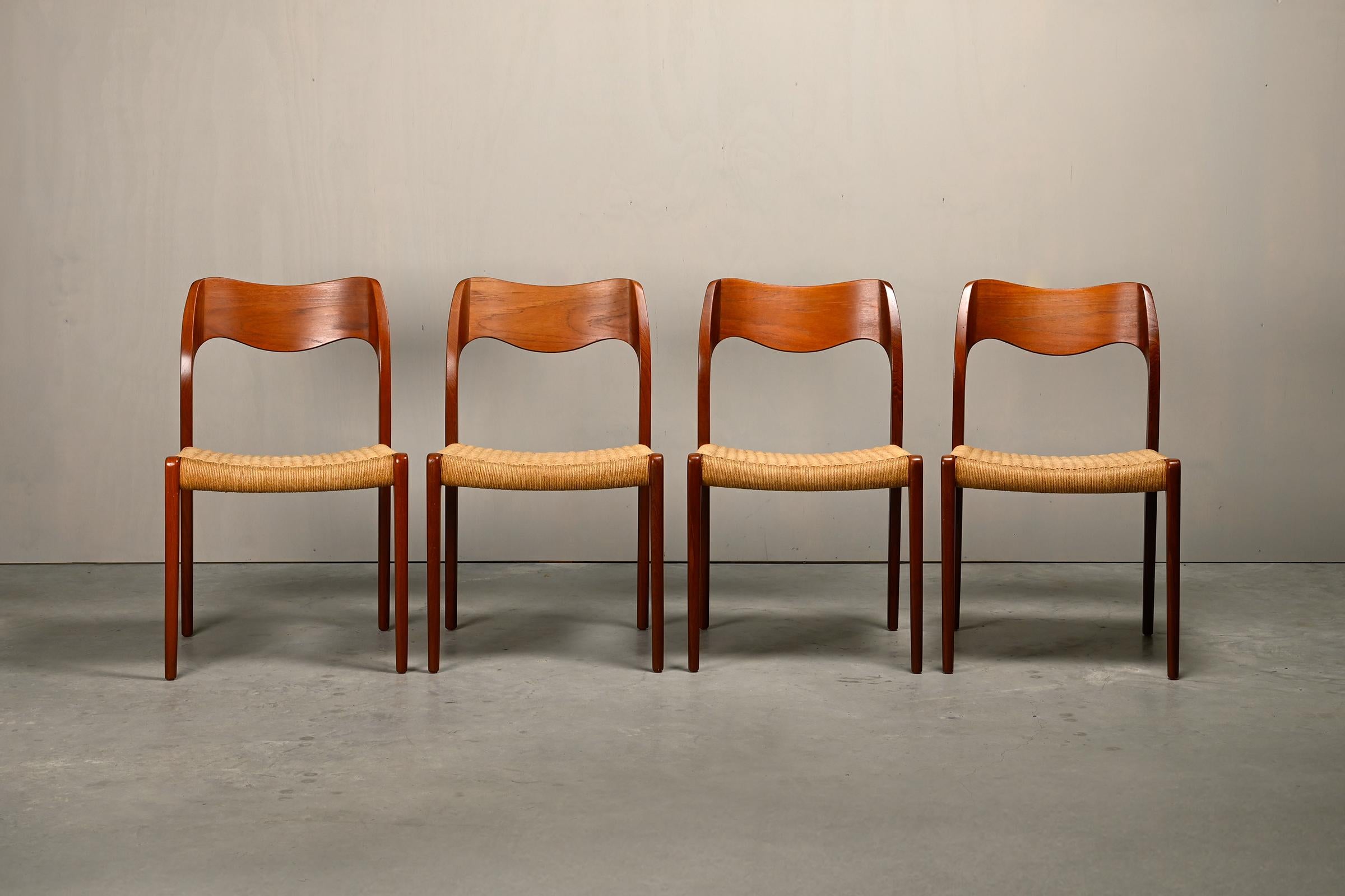 Niels O. Møller Dining Chairs Teak Papercord Model 71, J.L. Møllers Møbelfabrik In Good Condition In Amsterdam, NL