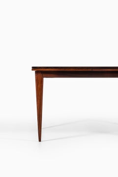 Niels O. Møller Dining Table Model 254 in Rosewood by J.L. Møllers Møbelfabrik