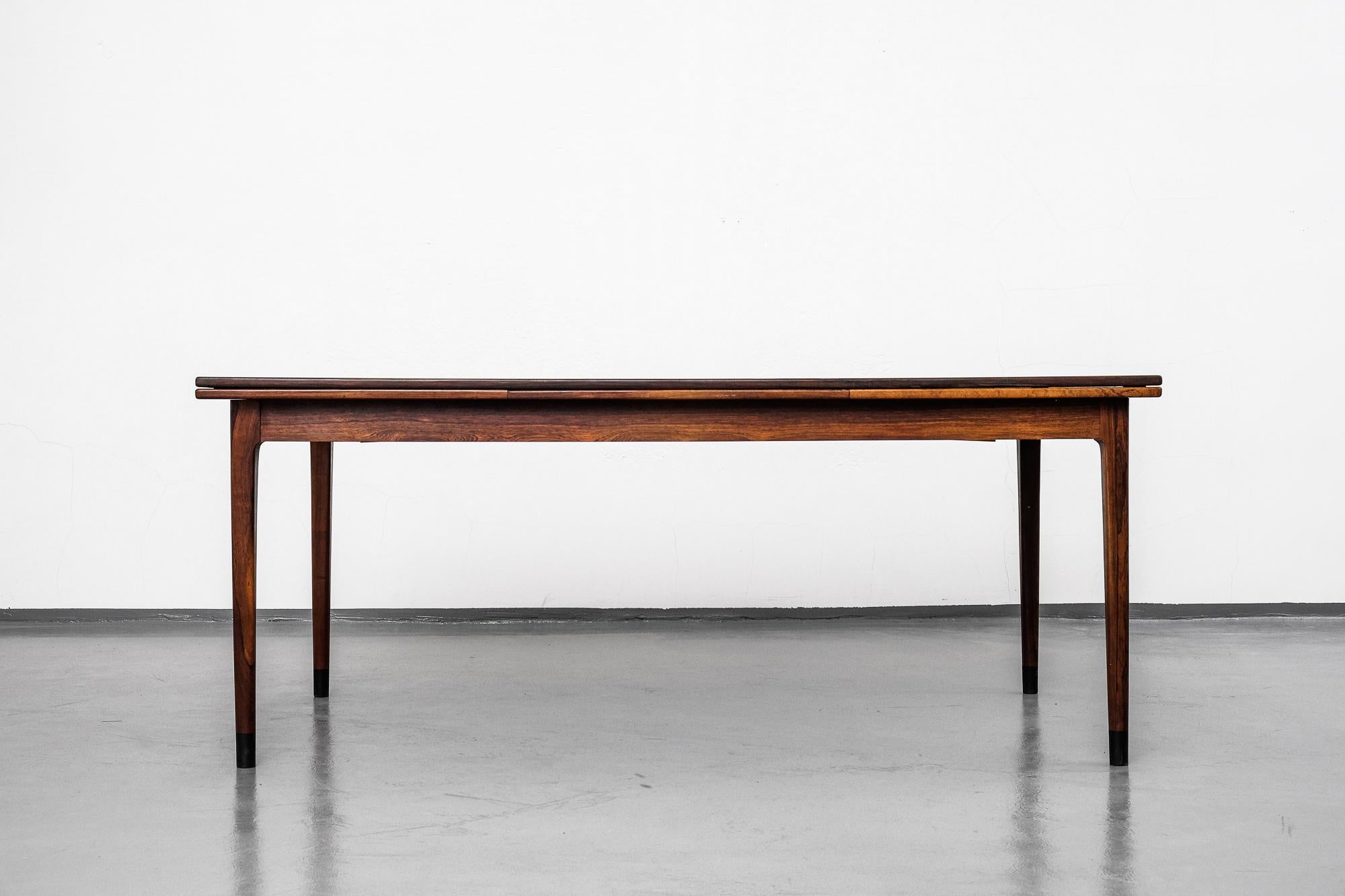 niels o moller dining table