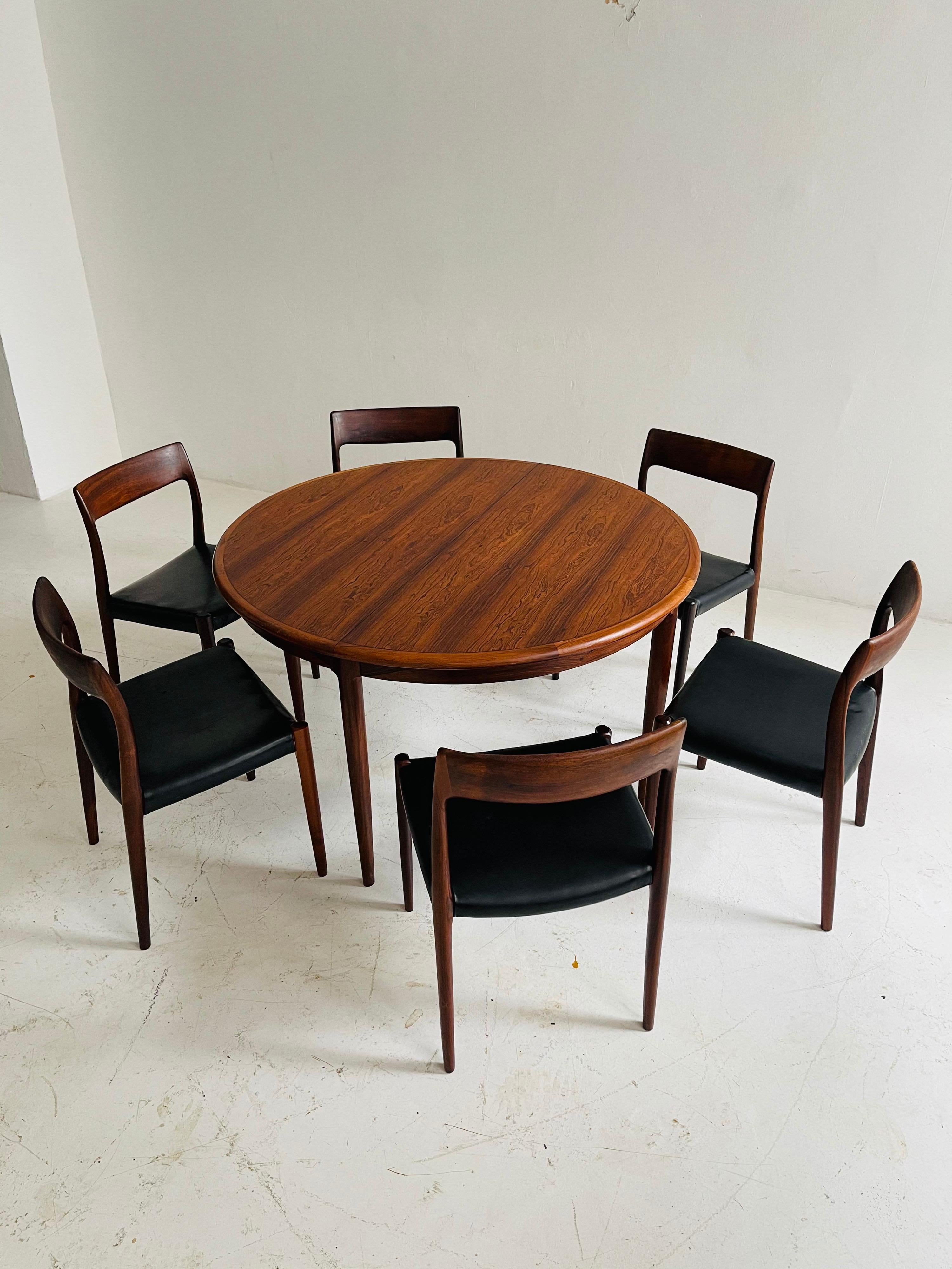 Mid-Century Modern Niels O. Møller Dining Table Set with Six Møller Chairs No. 77 Made in Denmark