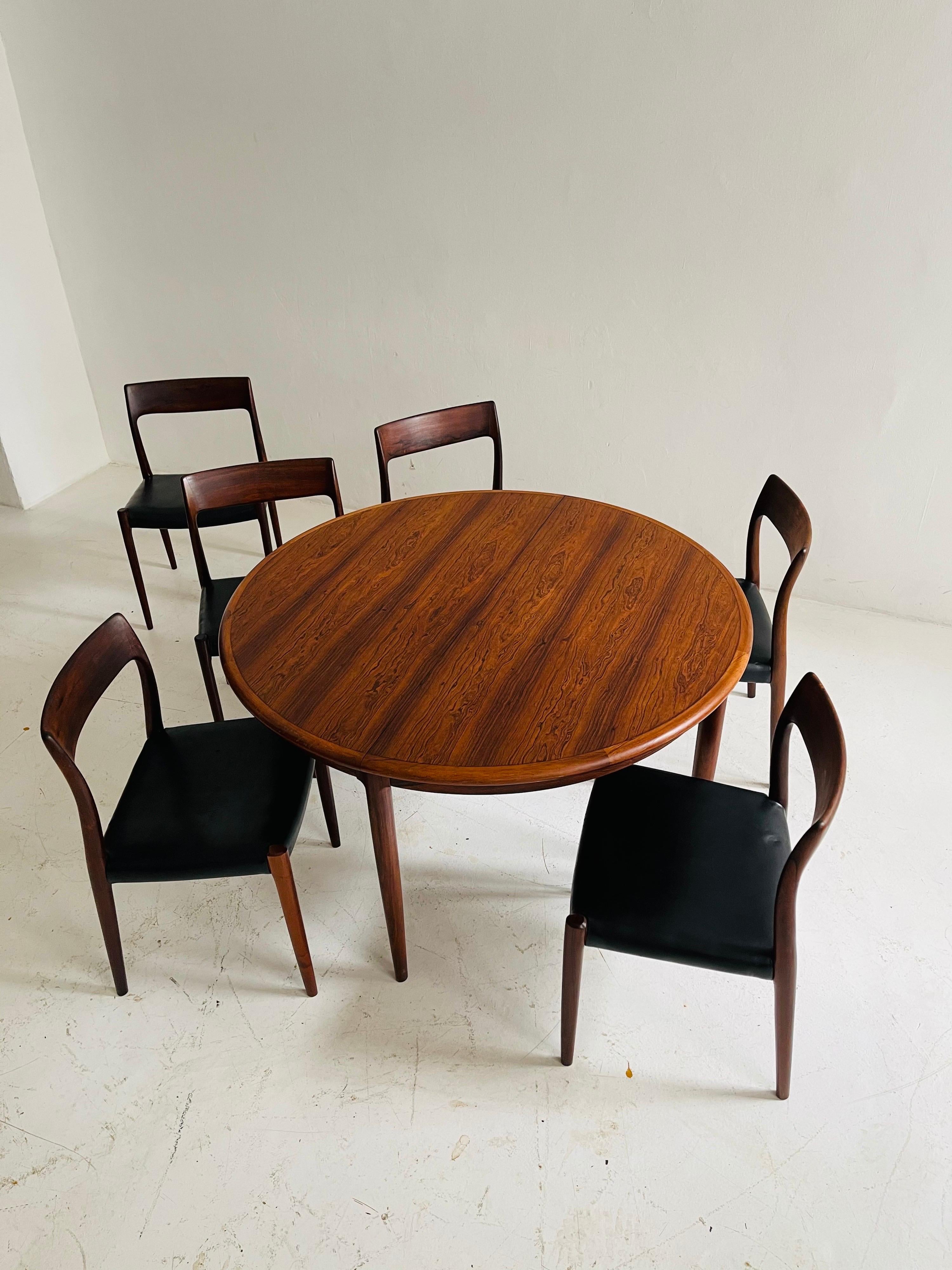 Mid-20th Century Niels O. Møller Dining Table Set with Six Møller Chairs No. 77 Made in Denmark