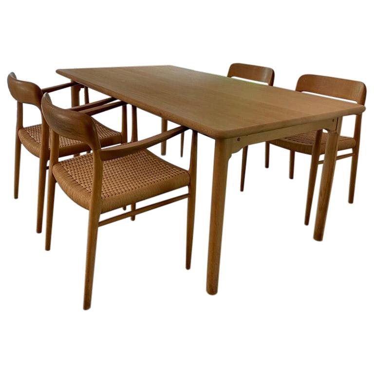 Niels O. Møller Set of 4 Oak Model 56 Chairs and Table