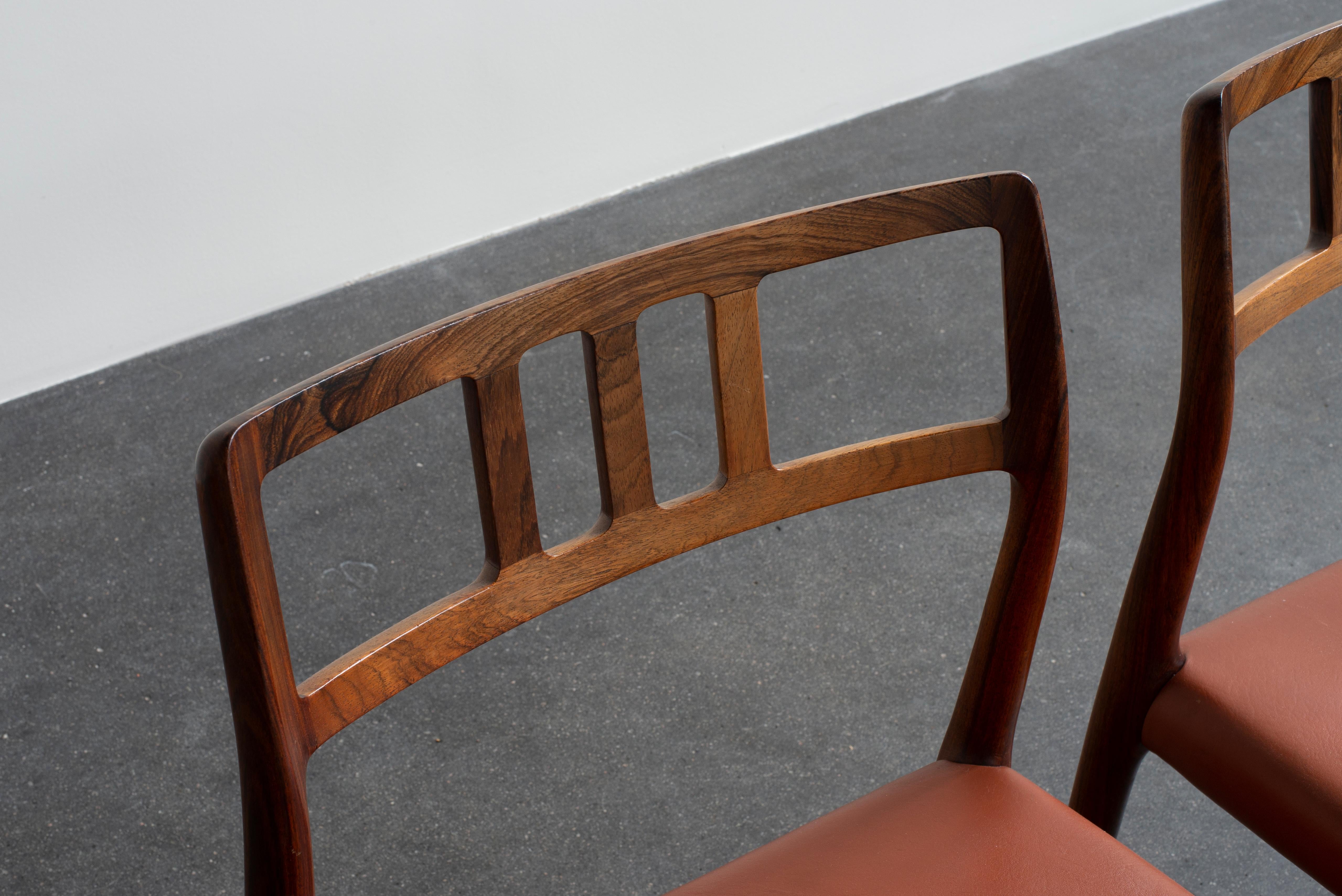Niels O. Møller Set of Eight Rosewood Chairs For Sale 1