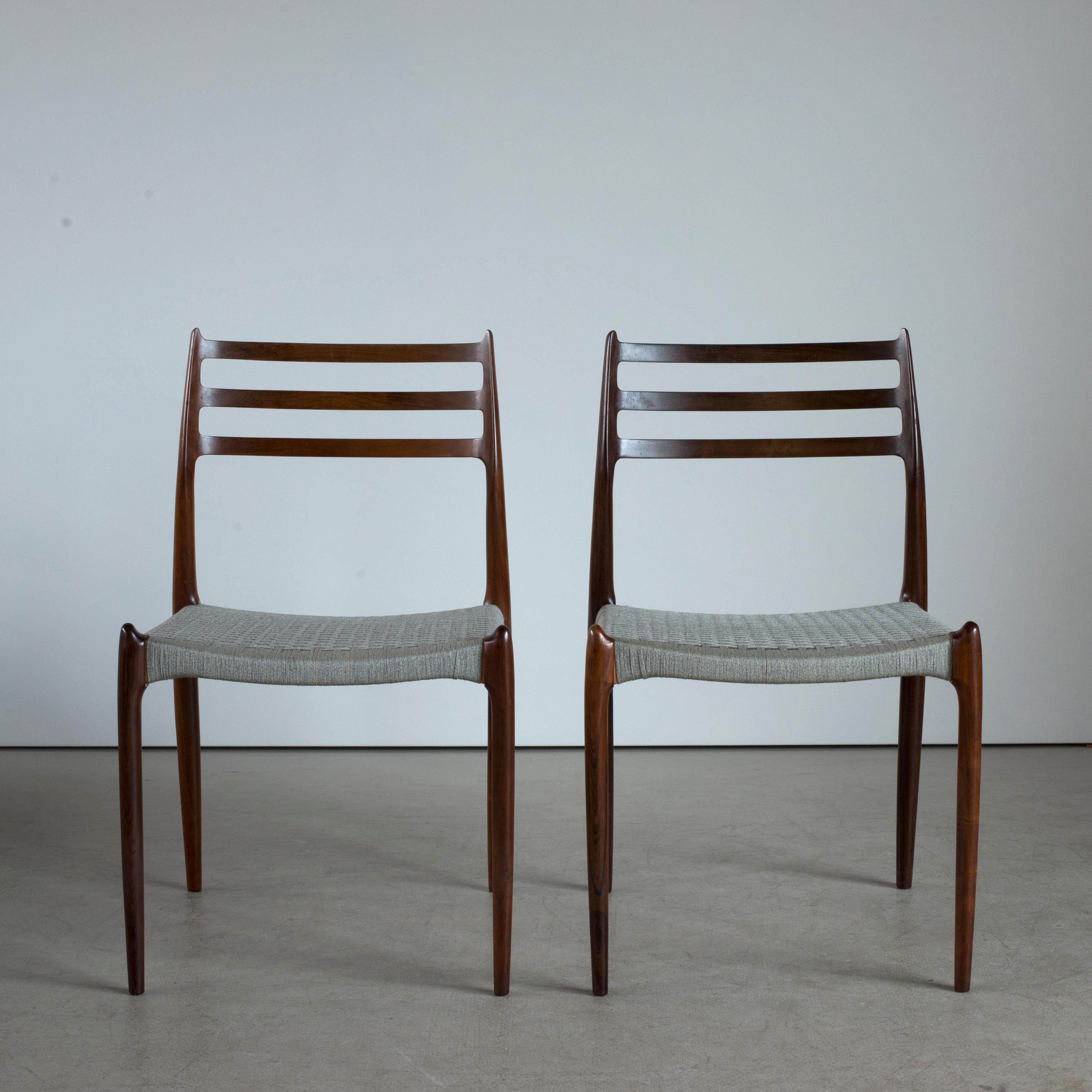 Niels O. Møller Set of Six Rosewood Chairs In Good Condition In Copenhagen, DK
