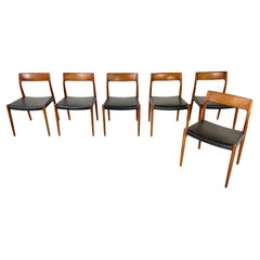 Niels O. Møller Set with Six Møller Chairs No. 77 in Teak Made in Denmark