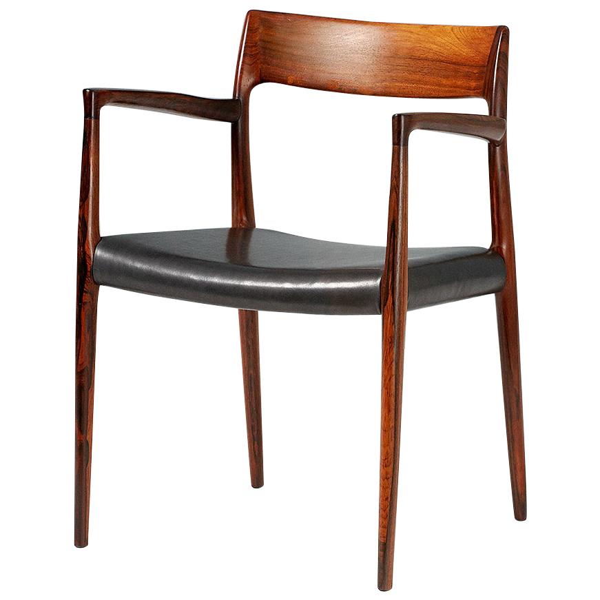 Niels O. Moller Model 57 Rosewood Carver Chair For Sale