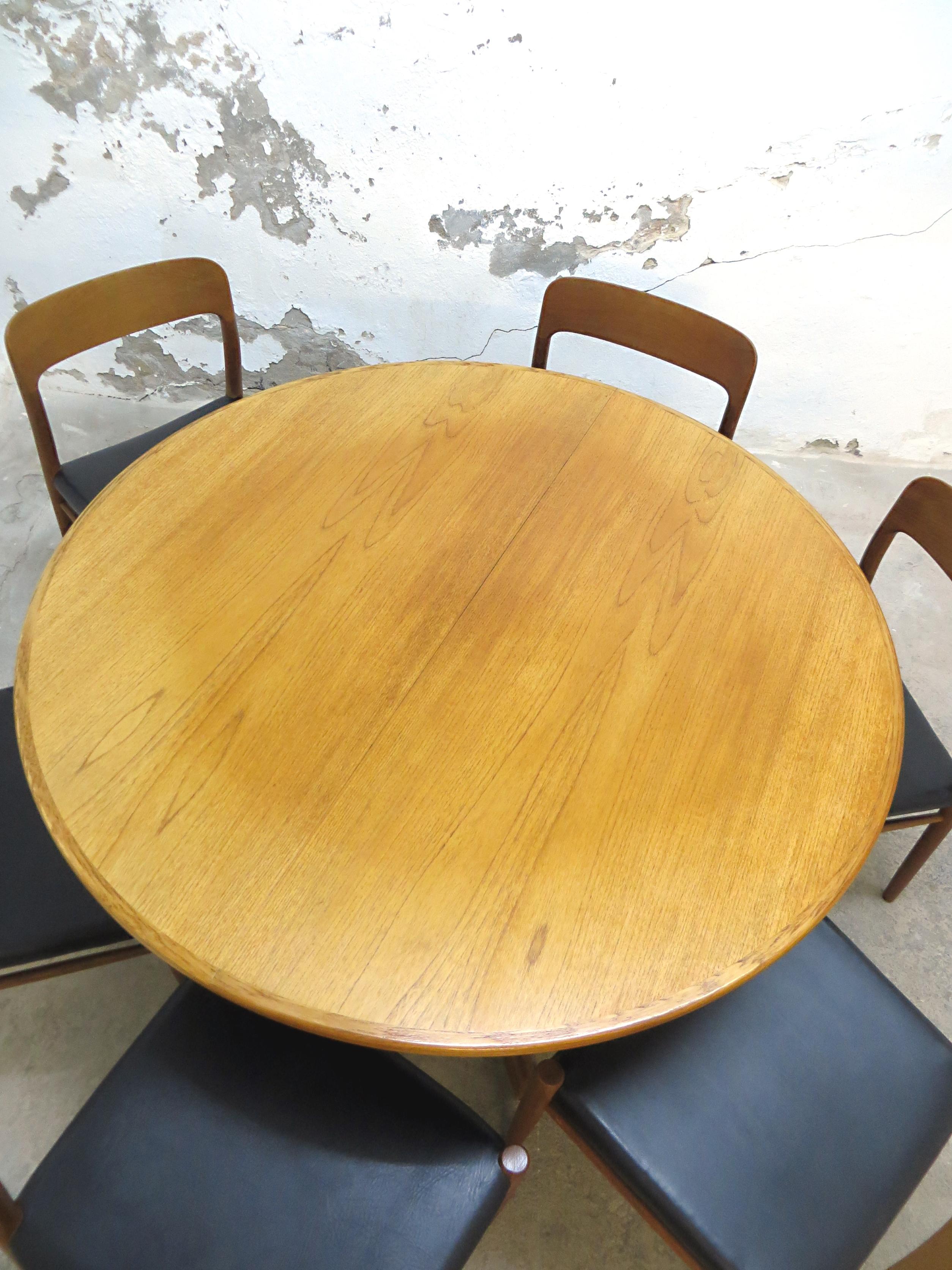 Niels O. Möller No. 75 Danish Modern Teak Dining Table with 6 Chairs, Set, 1960s For Sale 3