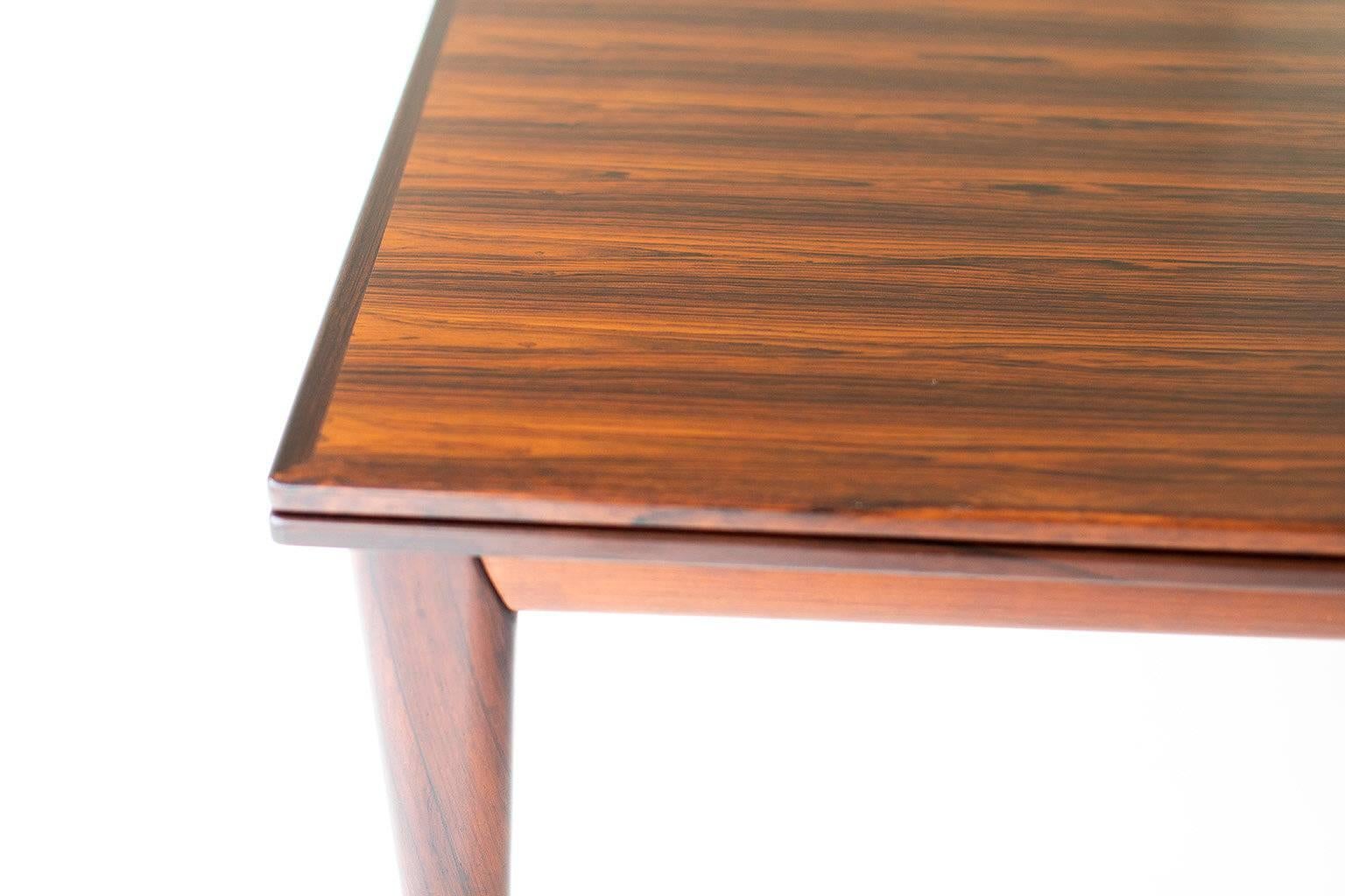 Designer: Niels Otto Moller.

Manufacturer: J.L. Moller.
Period/model: Mid-Century Modern.
Specs: Rosewood, rosewood veneer.

Condition:

This Niels O Moller rosewood dining table is in vintage condition. The original finish still show well