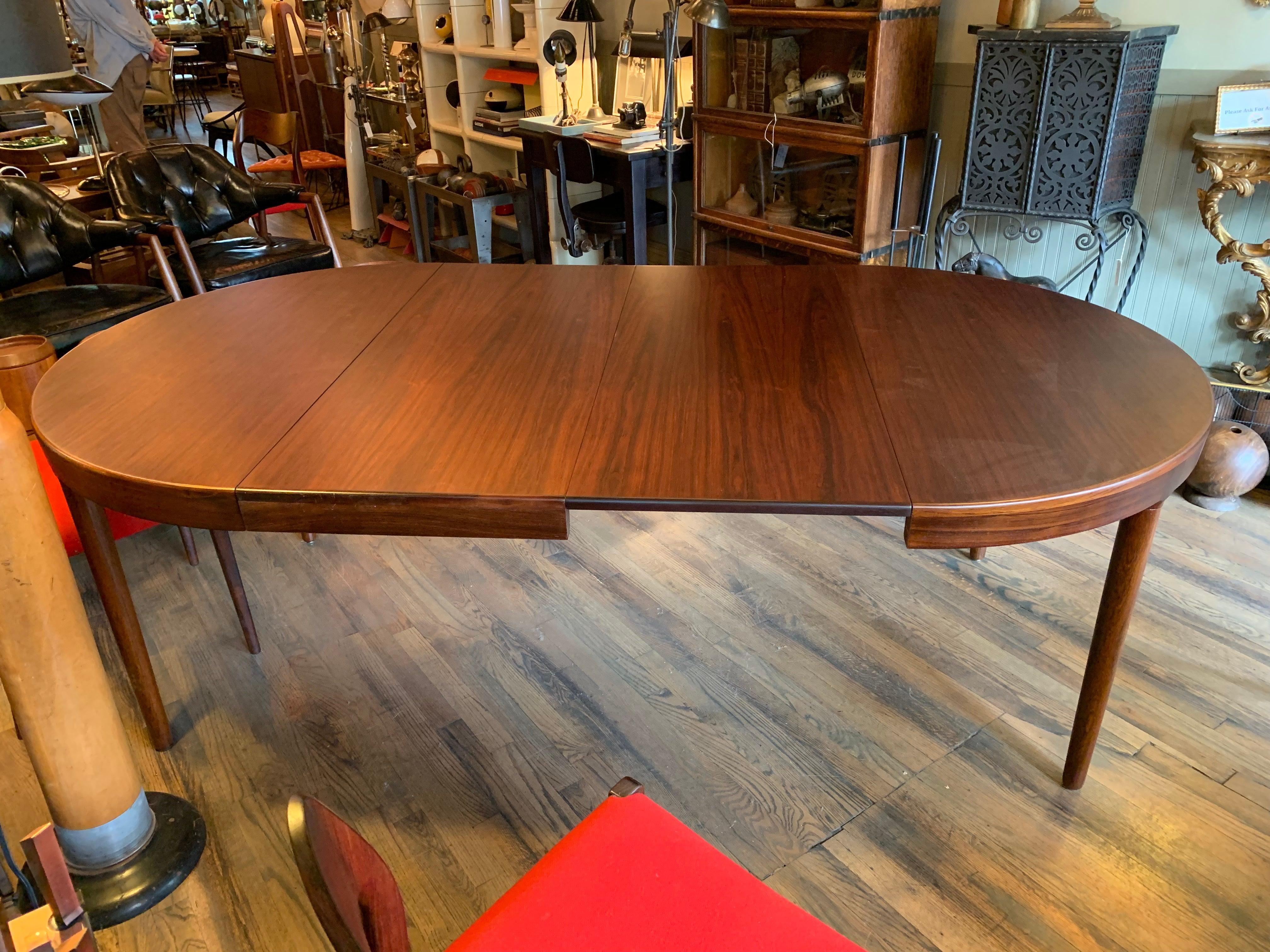 Niels O Moller Round Rosewood Extension Dining Set 6