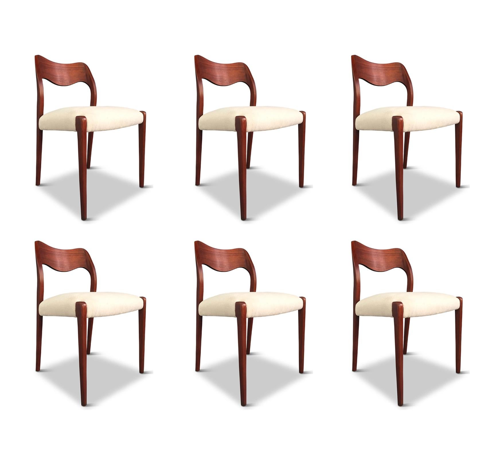 Mid-Century Modern Niels O. Moller Six Solid Teak Chairs, Model 71 in White Velvet Midcentury