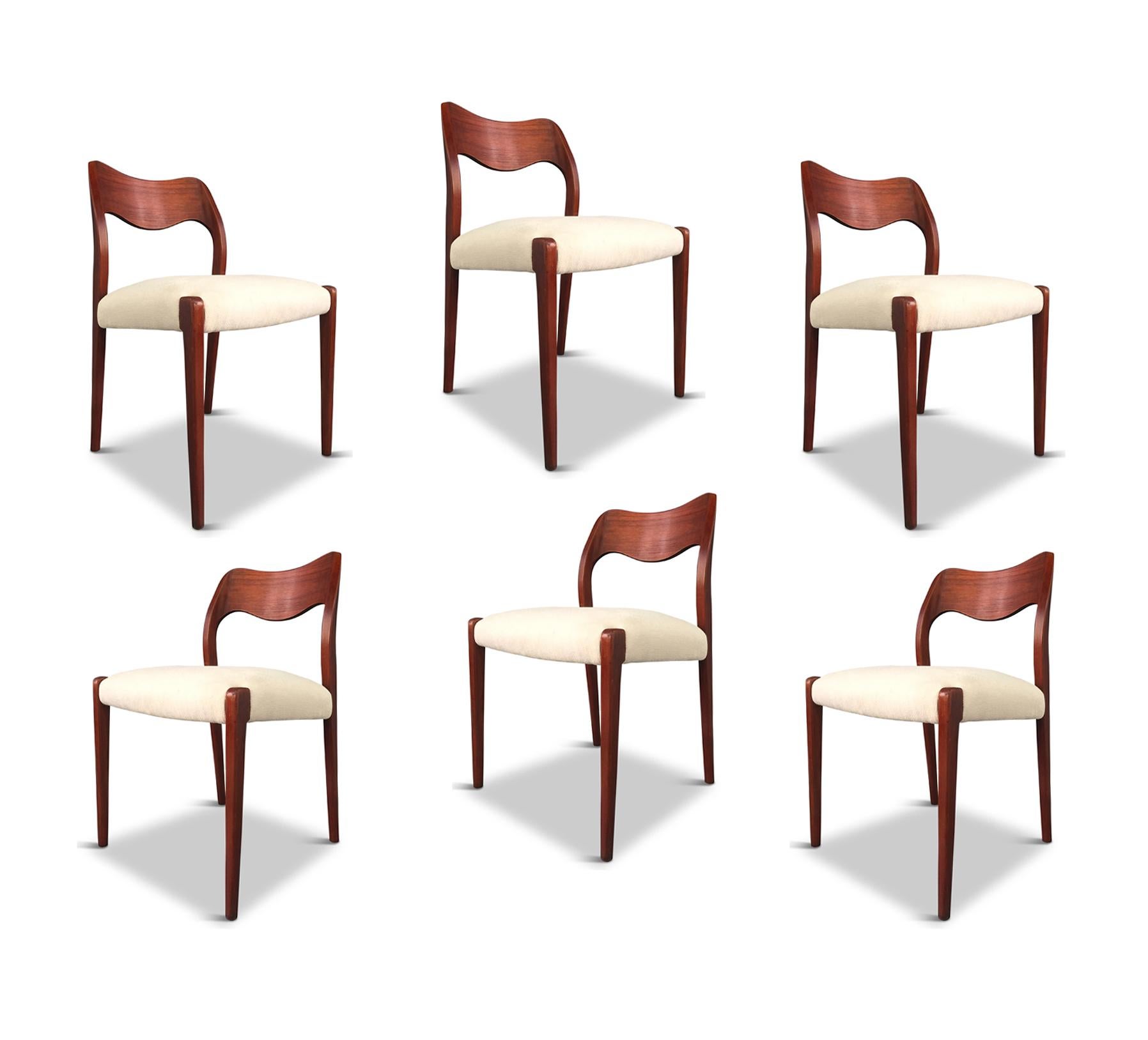 Danish Niels O. Moller Six Solid Teak Chairs, Model 71 in White Velvet Midcentury