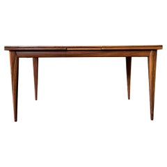 Niels Otto Møller 254 Extendable Dining Table