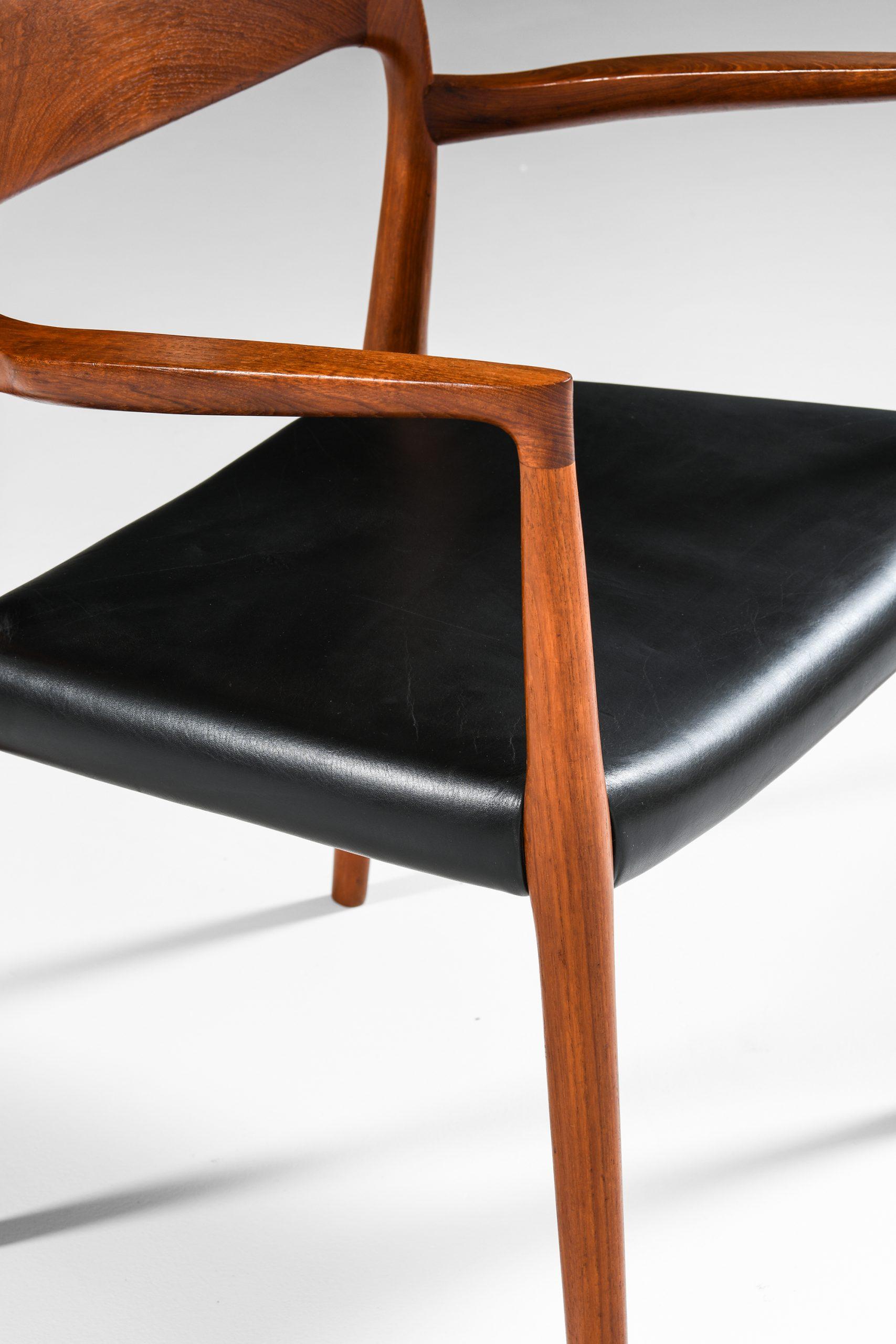 Niels Otto Møller Armchair Model 57 by J.L Møllers Møbelfabrik in Denmark For Sale 2