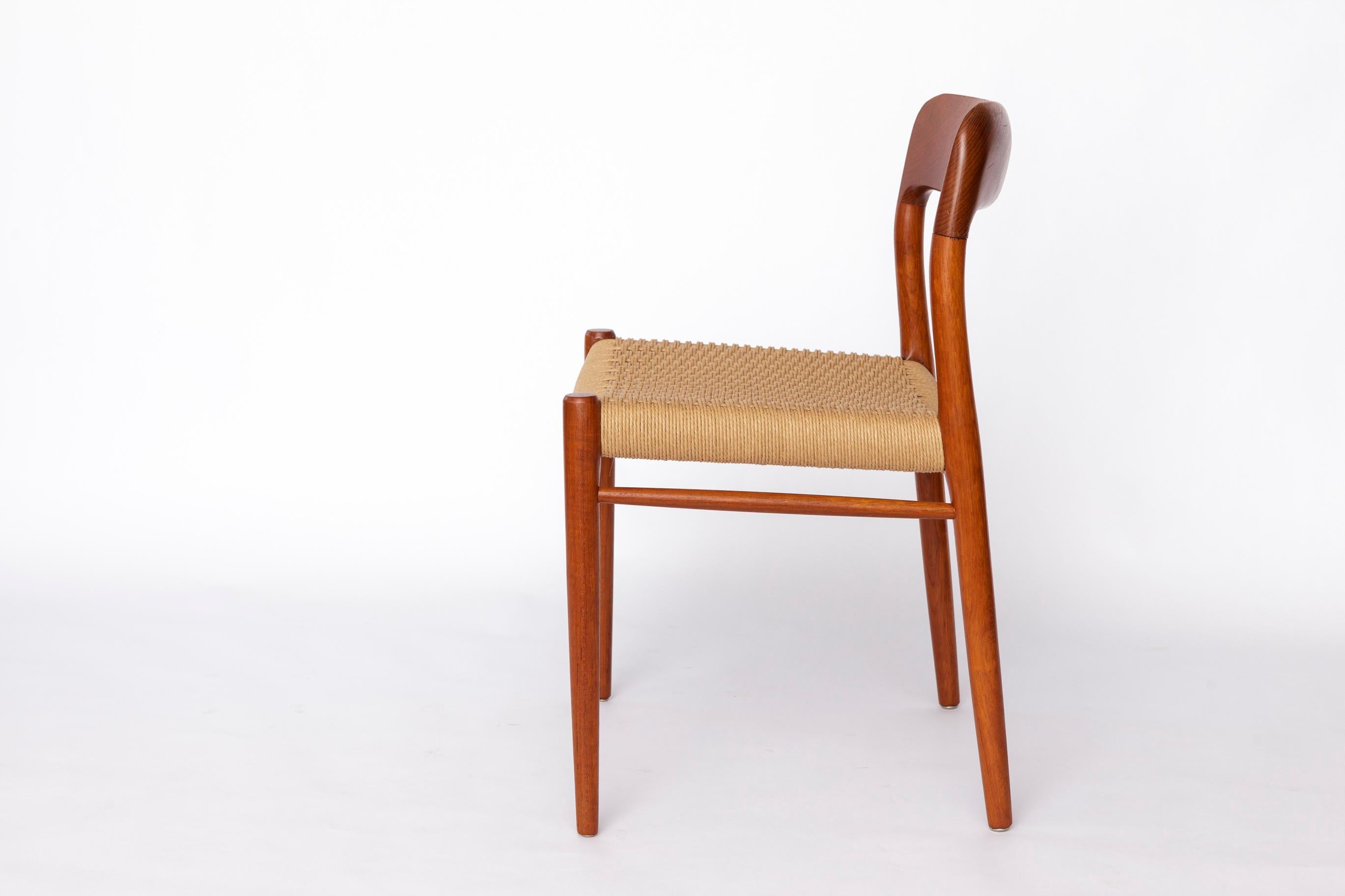 Niels Otto Møller Chair, Model 75 (1950s) – with Repair – Vintage Danish Mid-Cen In Good Condition For Sale In Hannover, DE