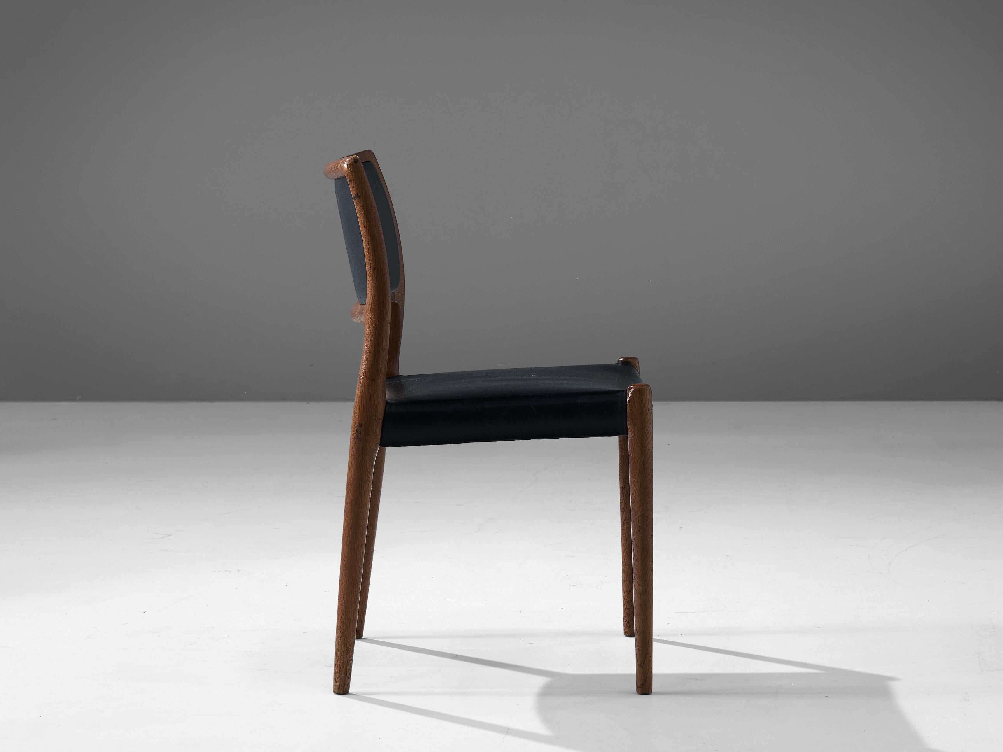 Niels Otto Møller Dining Chair Model '80' in Oak and Black Leather  In Good Condition In Waalwijk, NL