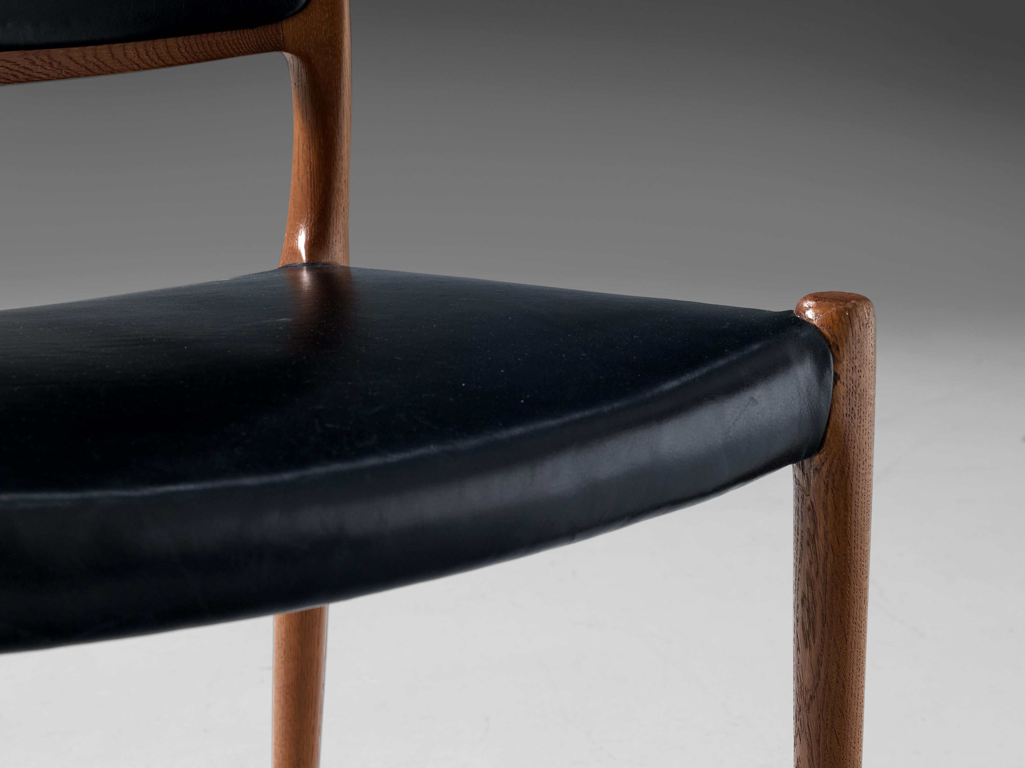 Niels Otto Møller Dining Chair Model '80' in Oak and Black Leather  1