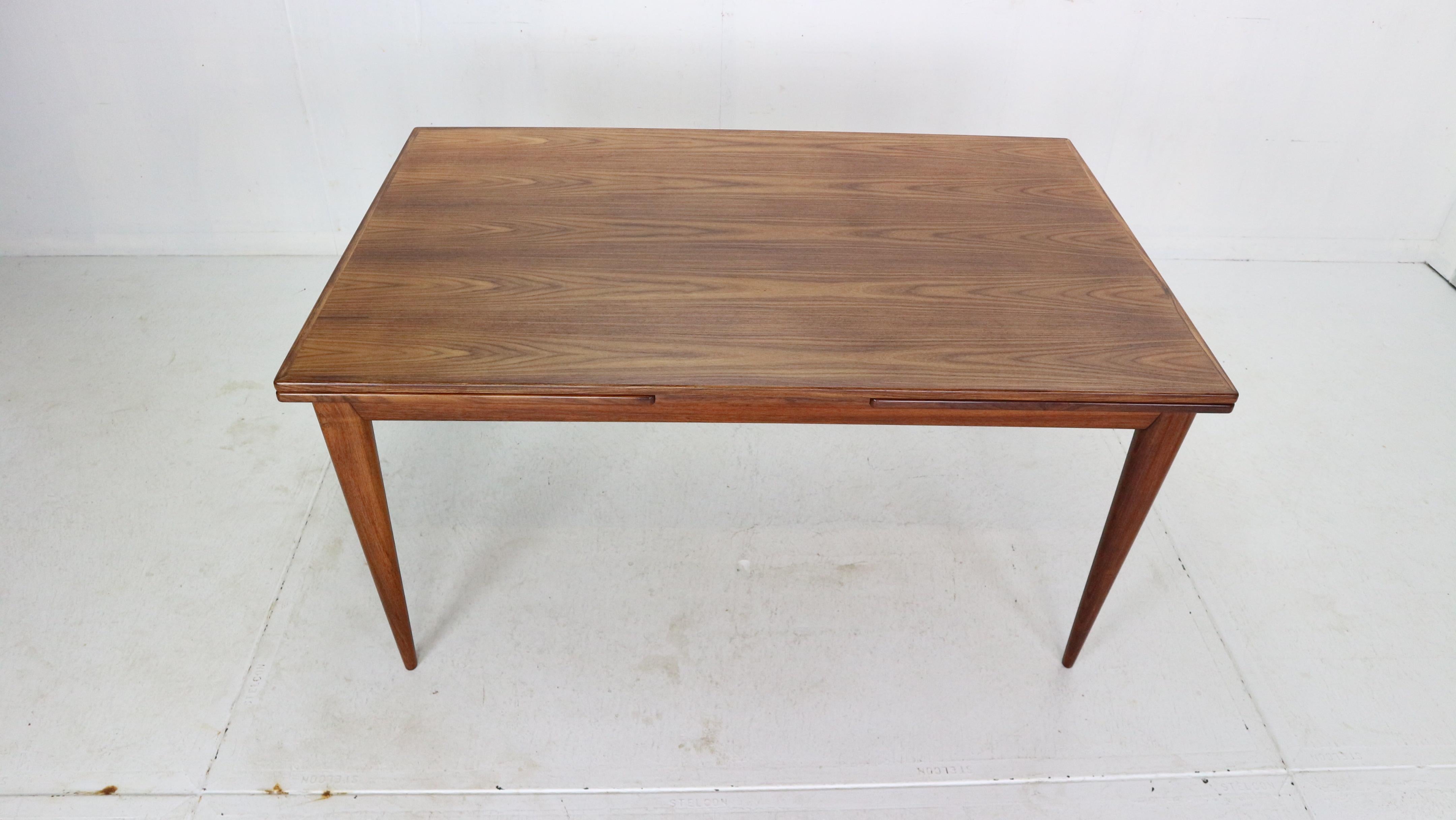 Danish Niels Otto Møller Extendable Rosewood Dinning Table No:254 For J.L. Møllers 1960