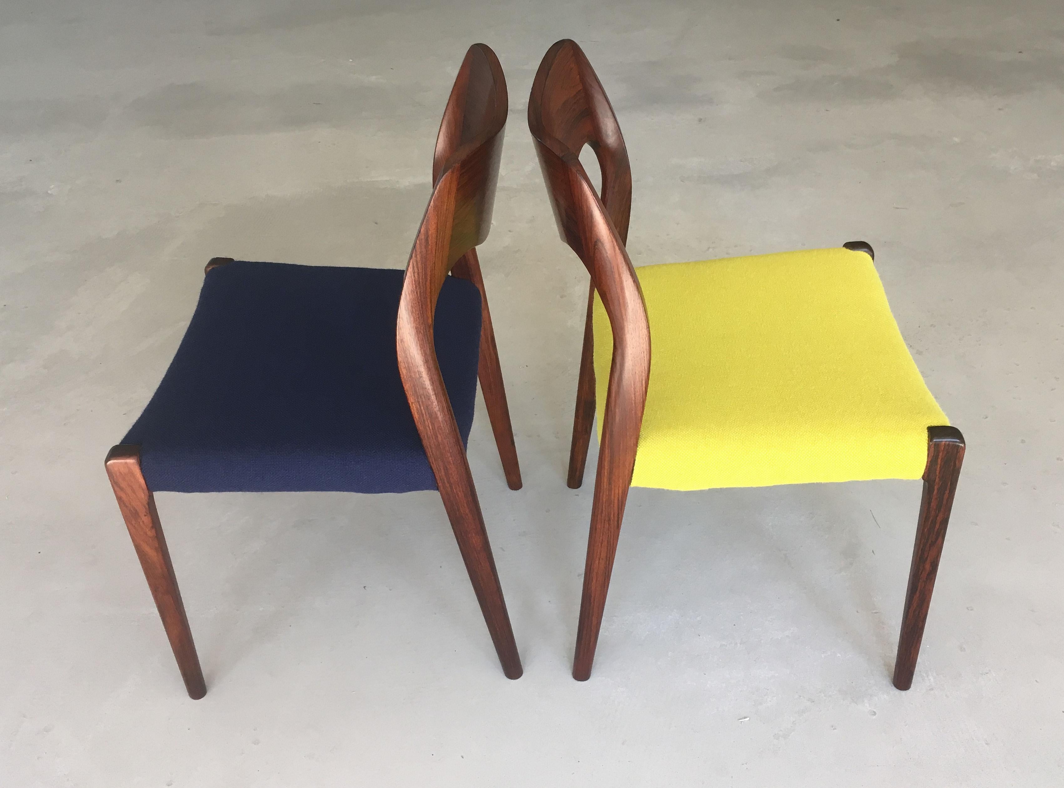 Niels Otto Møller Four Fully Restored Rosewood Dining Chairs - Custom Upholstery In Good Condition For Sale In Knebel, DK