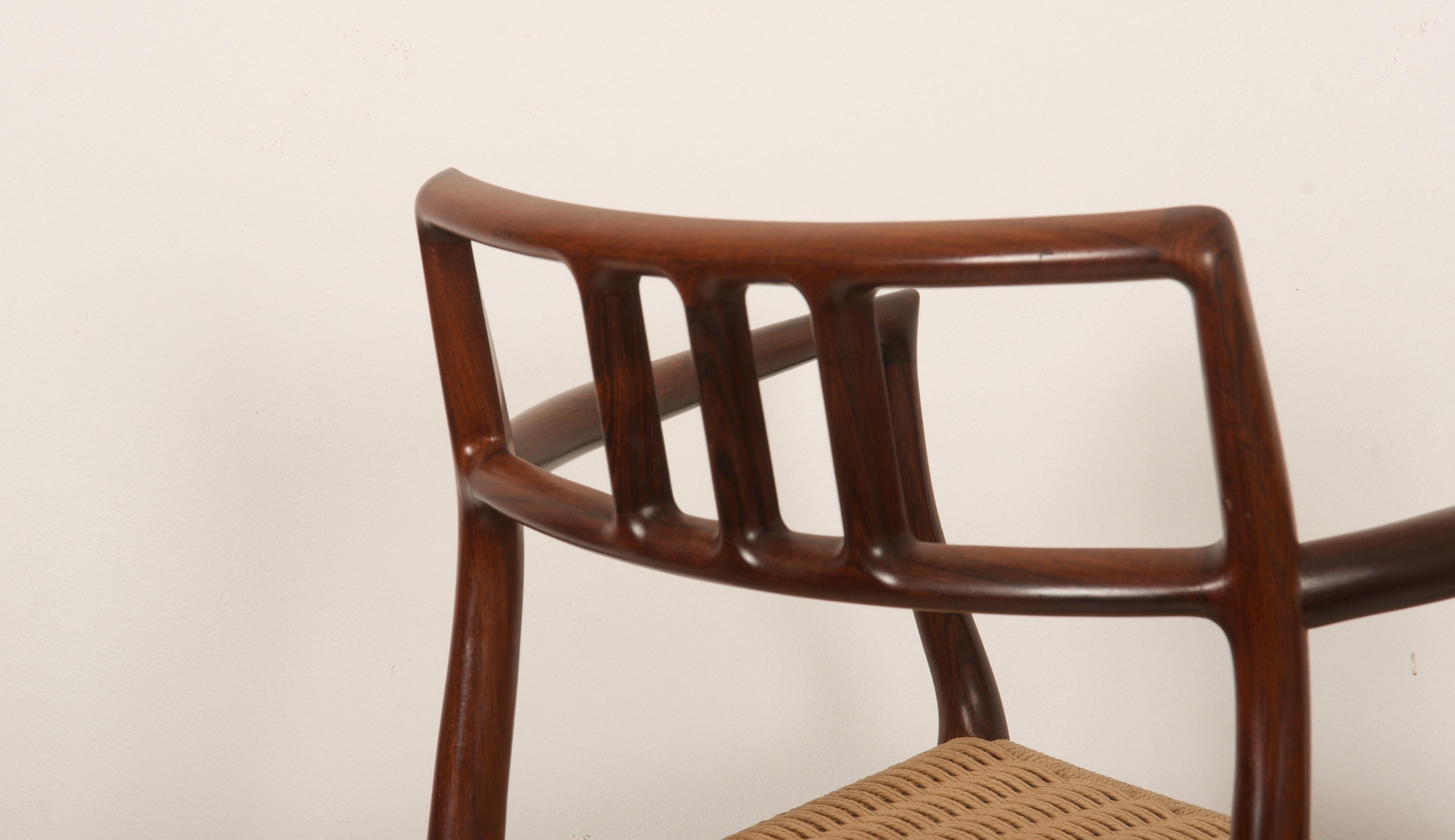 Poltrona in legno duro Niels Otto Møller Modello 64, Danimarca in vendita 3