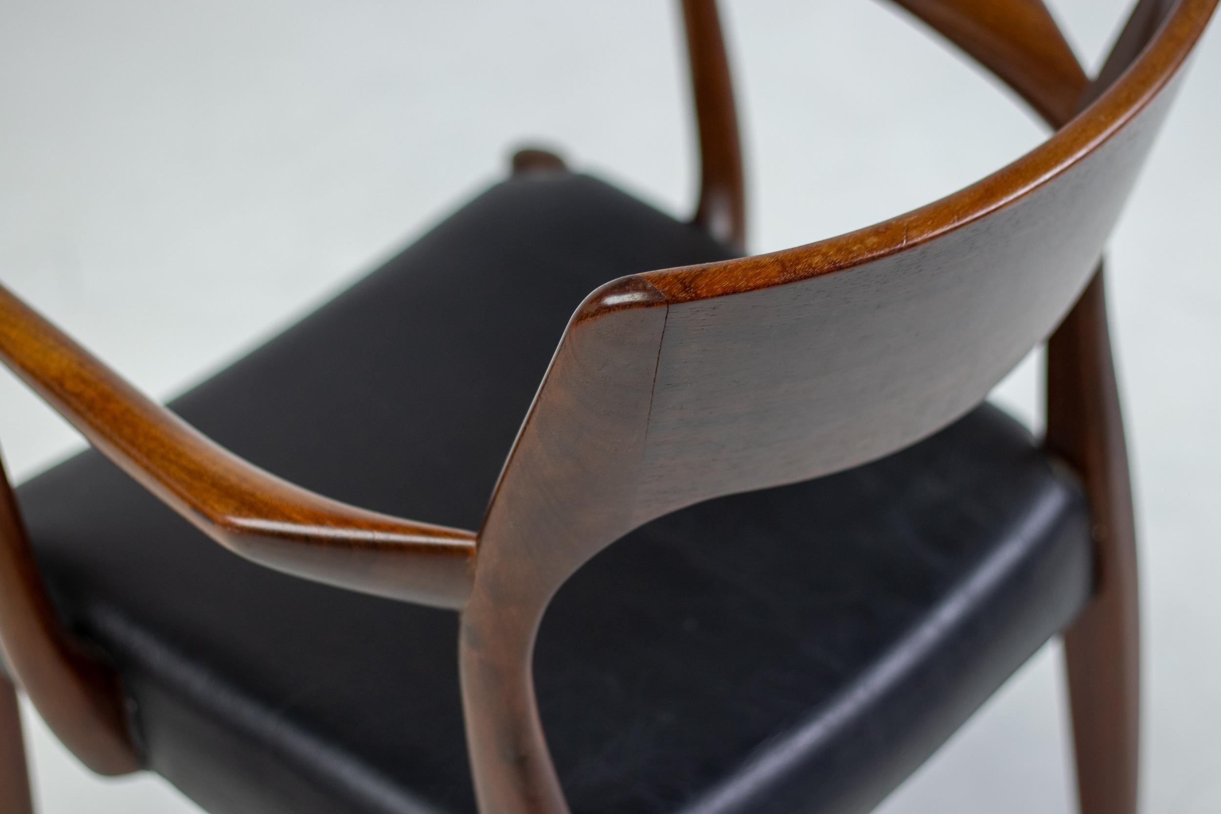 Scandinave moderne Chaise Carver modèle 57 de Niels Otto Møller en vente