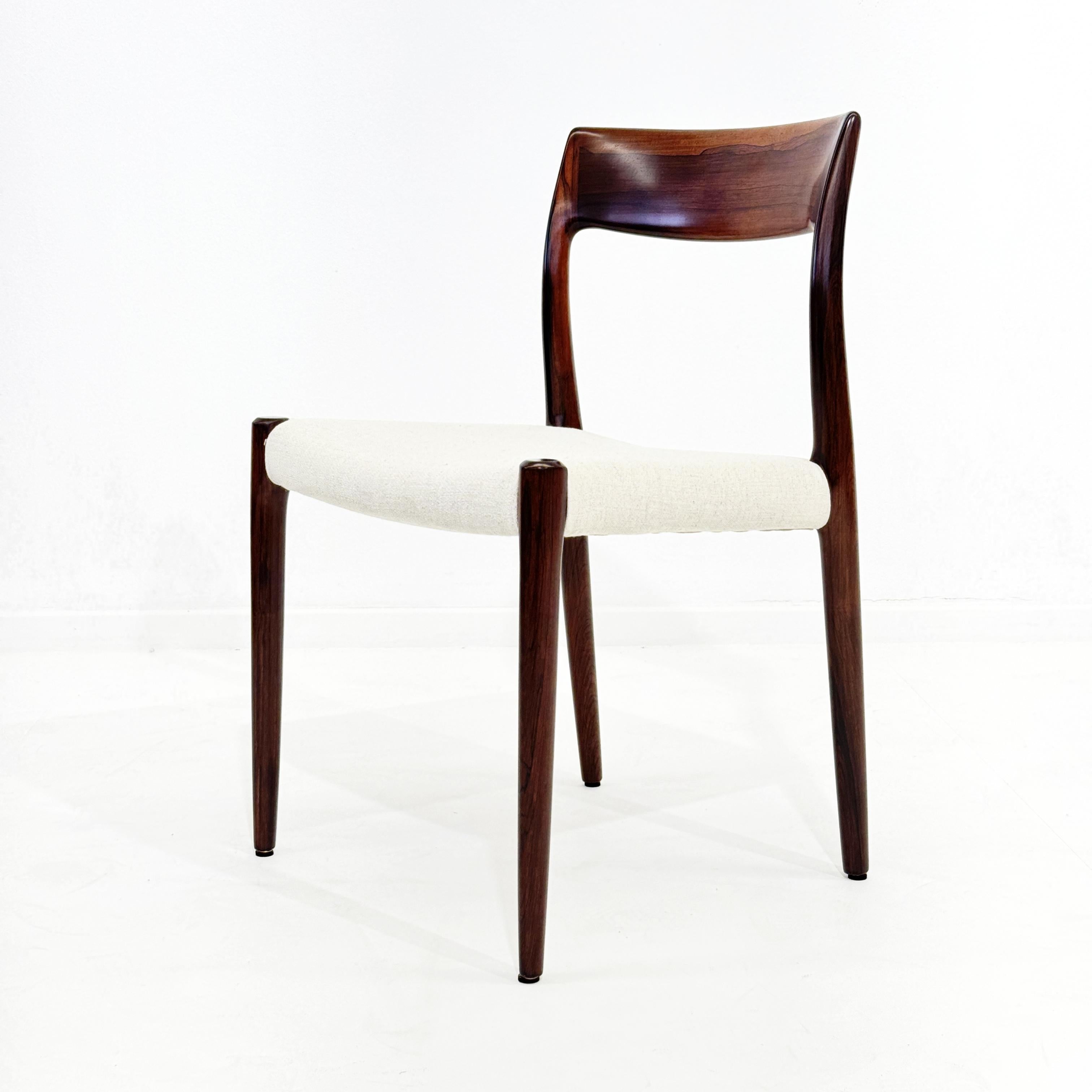 Niels Otto Møller model 77 rosewood dinning chairs. Denmark 1960s In Excellent Condition For Sale In Braga, Braga