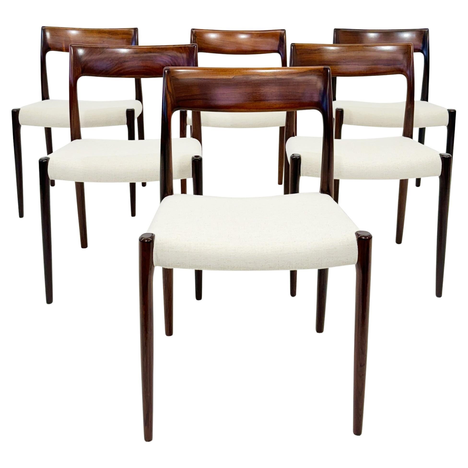 Chaises de salle à manger Niels Otto Møller modèle 77 en bois de rose. Danemark années 1960