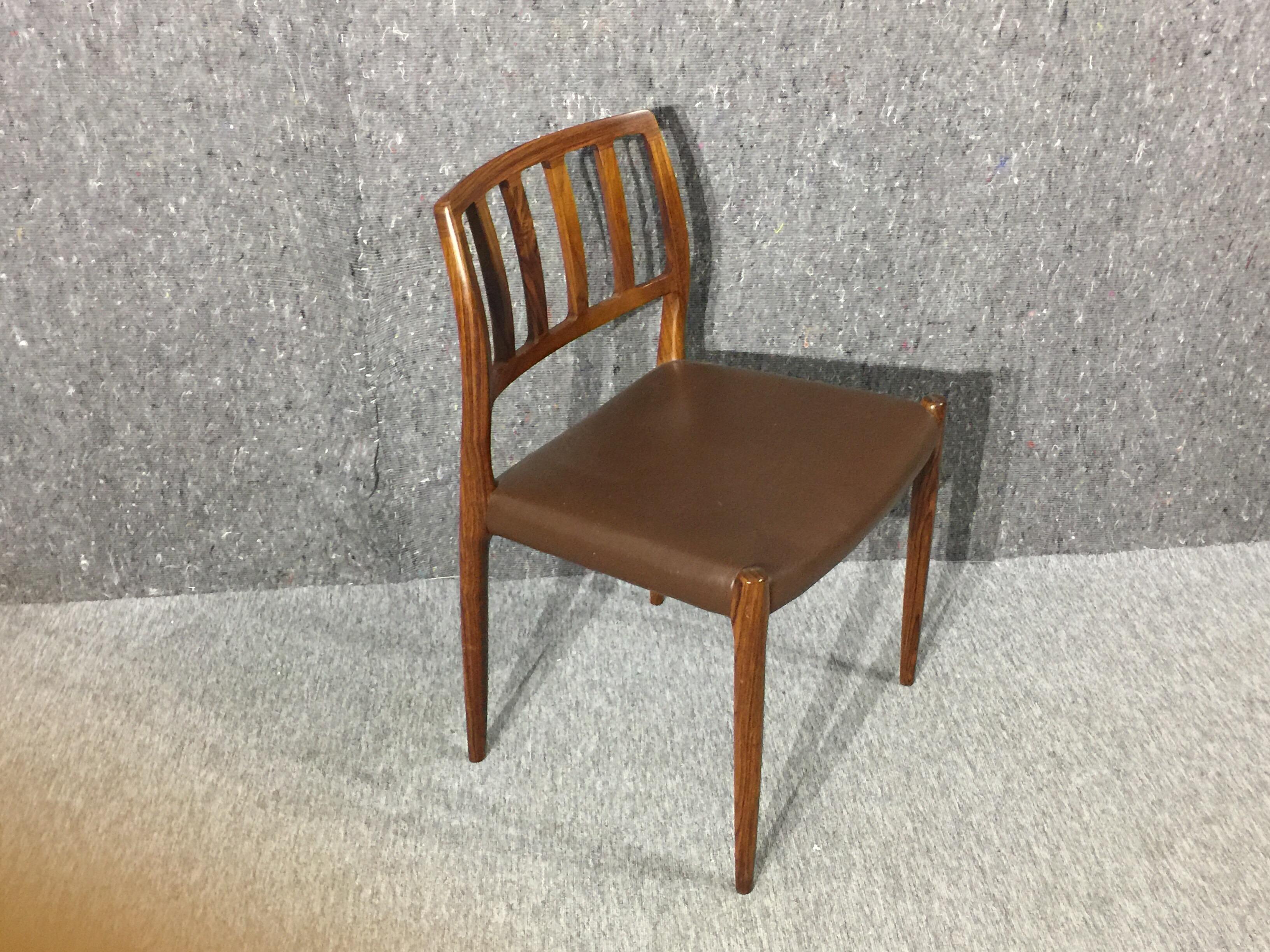 Niels Otto Møller Model 83 Rosewood, 1960s, Danish Midcentury In Excellent Condition For Sale In Odense, DK